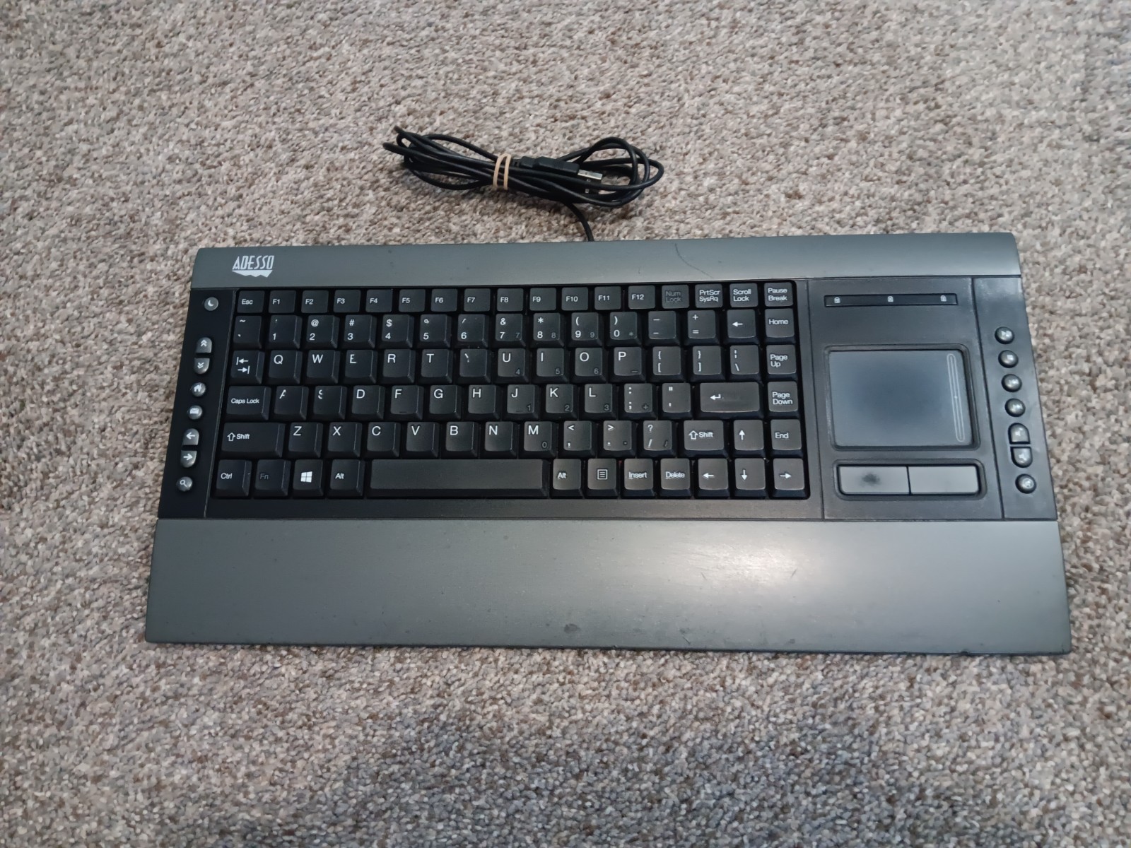 ADESSO AKB-420UB  Wired Mini Touchpad Keyboard