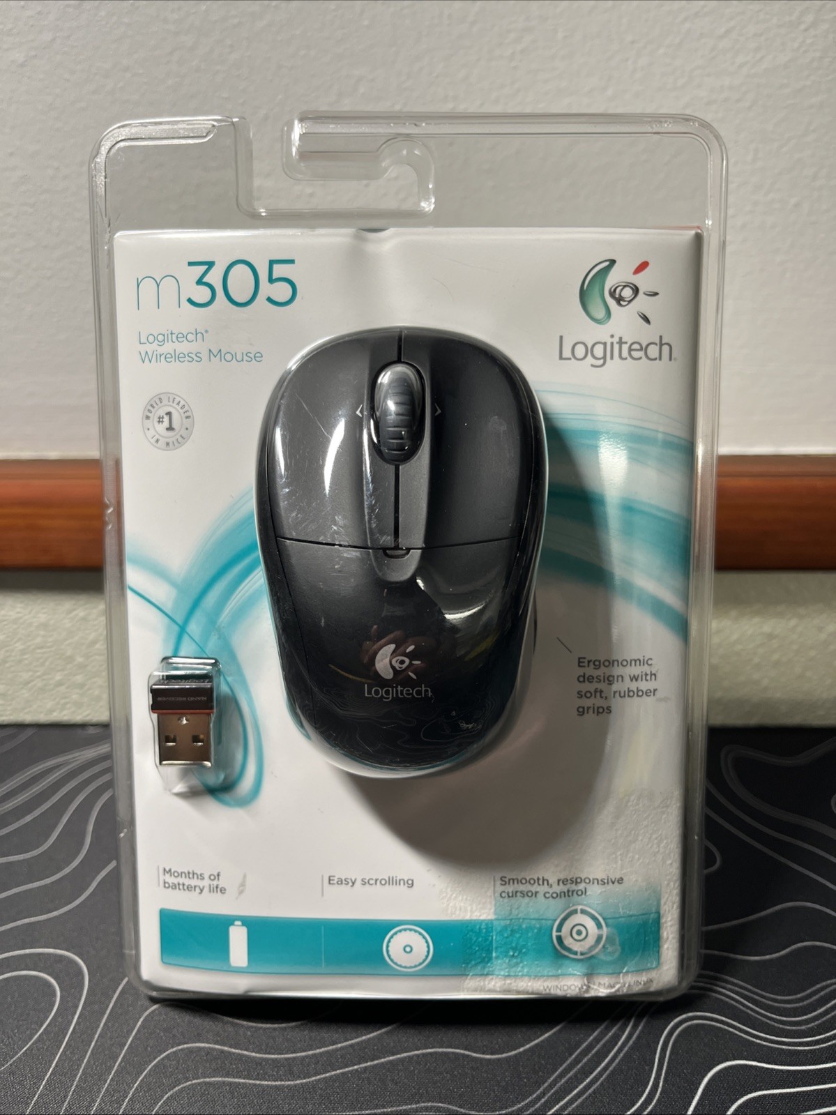 Logitech M305 Wireless Mouse Black Ergonomic Design with Soft Rubber Grips