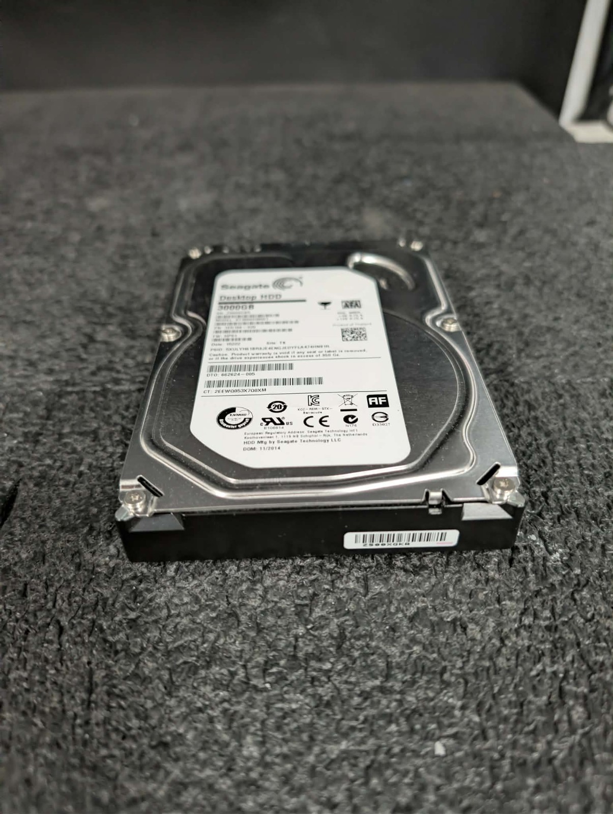 Seagate 1ER166-020 ST3000DM001 3TB 7.2K RPM 64MB Cache 6 Gbps SATA 3.5" HDD
