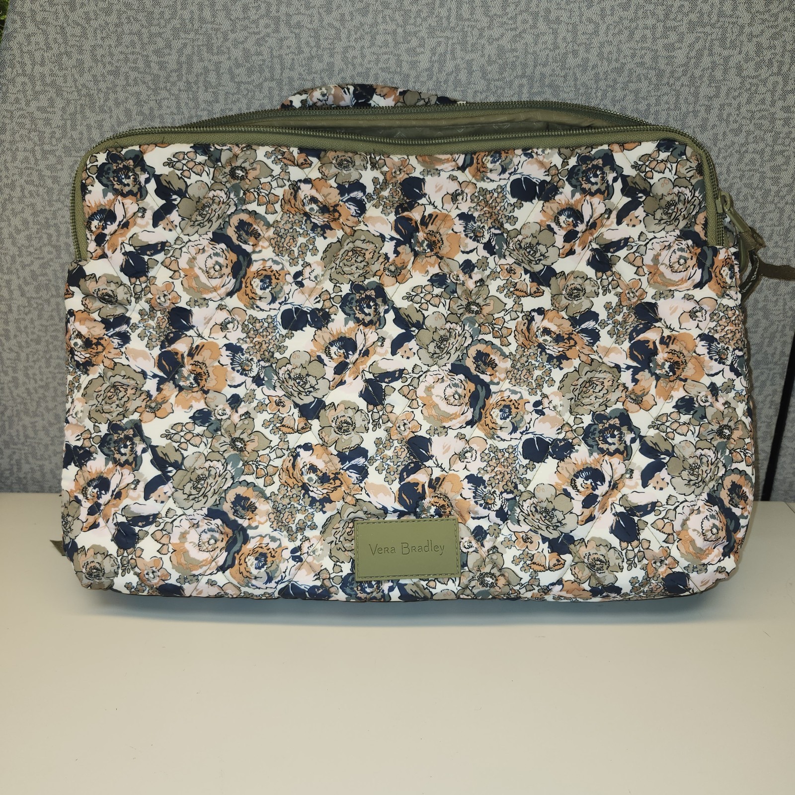 Vera Bradley Ultralight Laptop Workstation In Petite Exuberant Floral Sage 