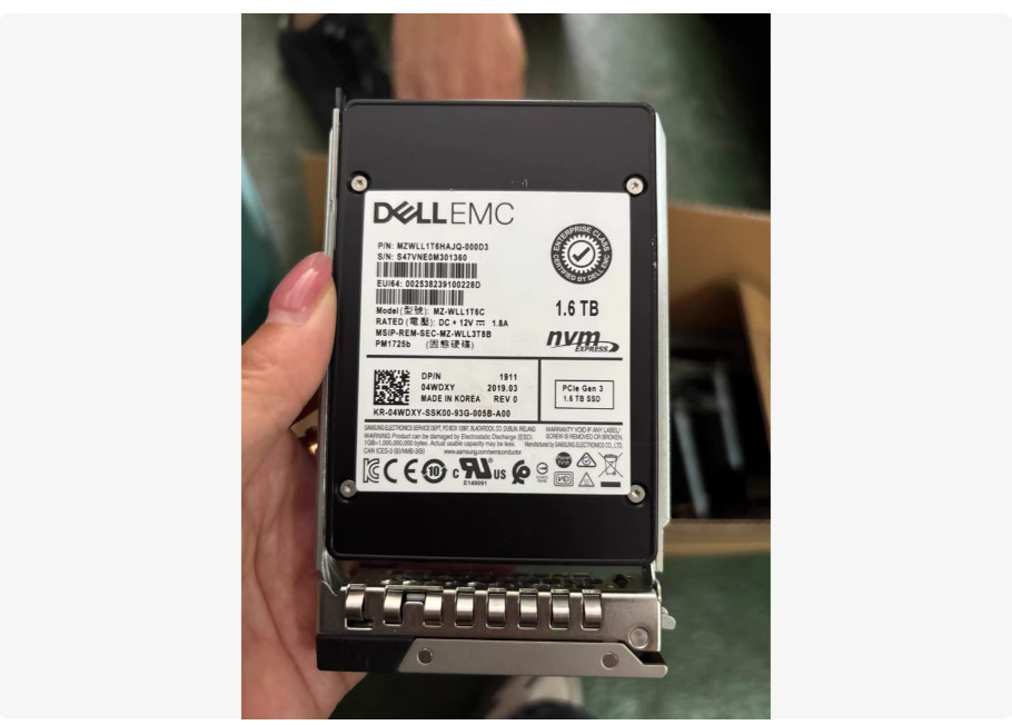Dell EMC 4WDXY 04WDXY 1.6TB U.2 NVMe PCIe Gen3 2.5" SSD For G14/15/16G 
