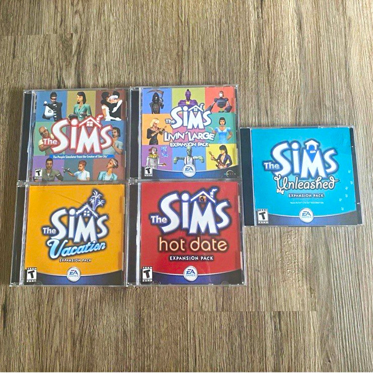 The Sims PC CD Game Lot: Base Game + Hot Date, Vacation, Unleashed, Livin Large