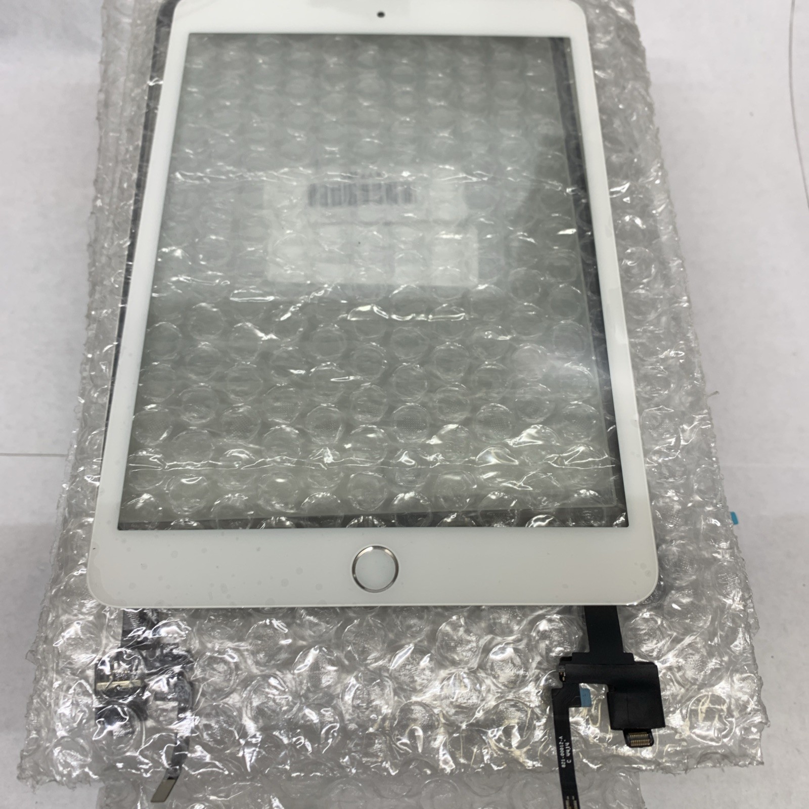 LOT of 25 Digitizer Connector Pre-Soldered w/ Home Button for iPad Mini 3 White