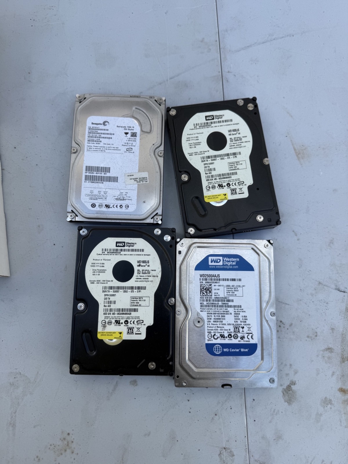LOT OF 4 160GB,250GB,160GB,250GB  3.5-inch internal HDD RB11