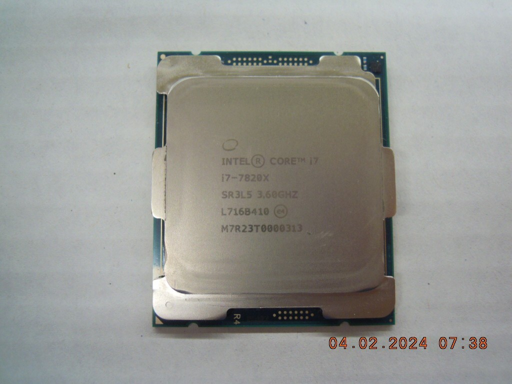 Intel Core i7-7820X 3.60GHz 8-Core SR3L5 LGA2066 CPU Processor Extreme Edition