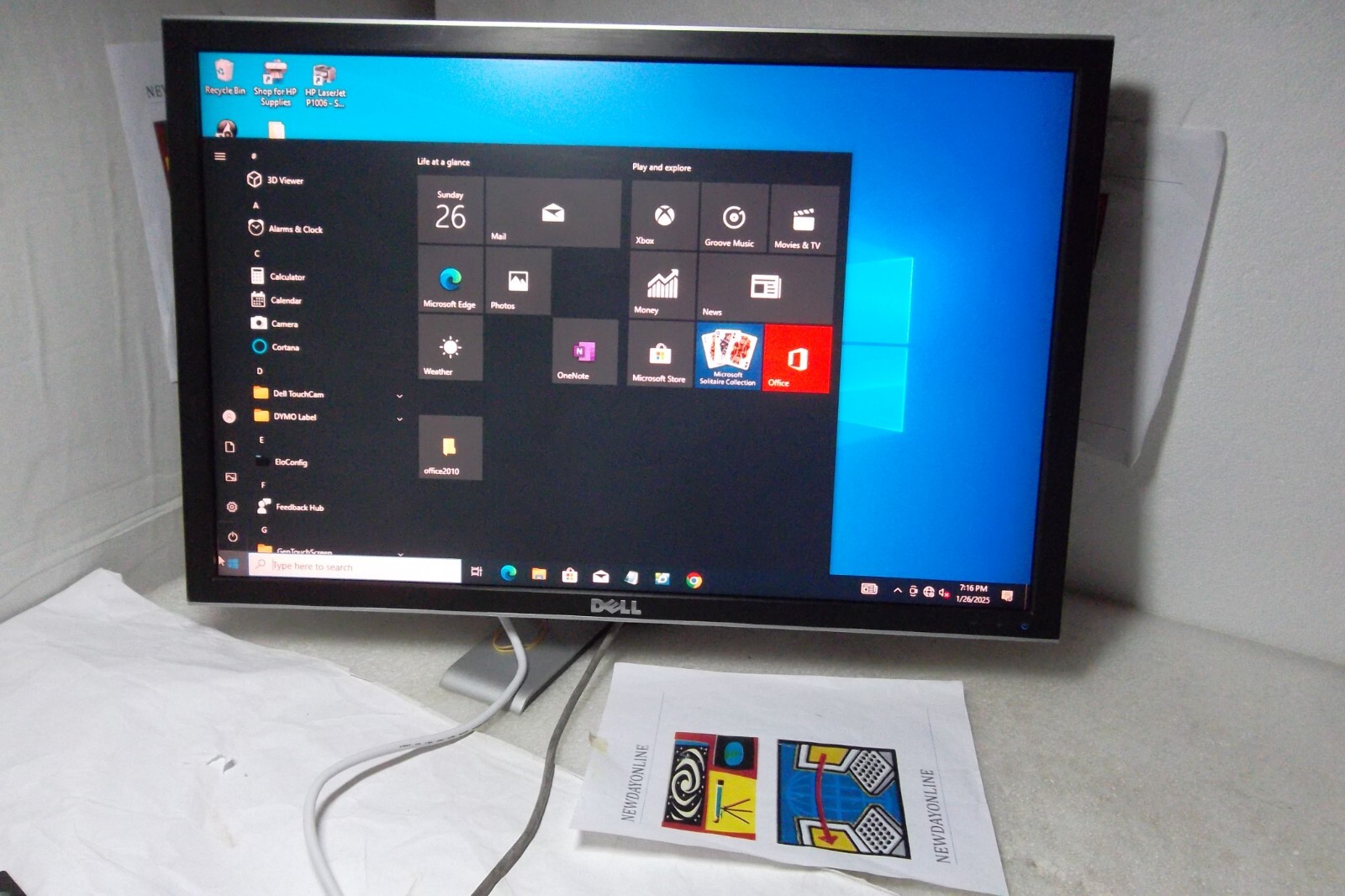 Dell 3007WFP-HC 30" UltraSharp Widescreen LCD Monitor USB Hub Hub DVI-D SD YW258