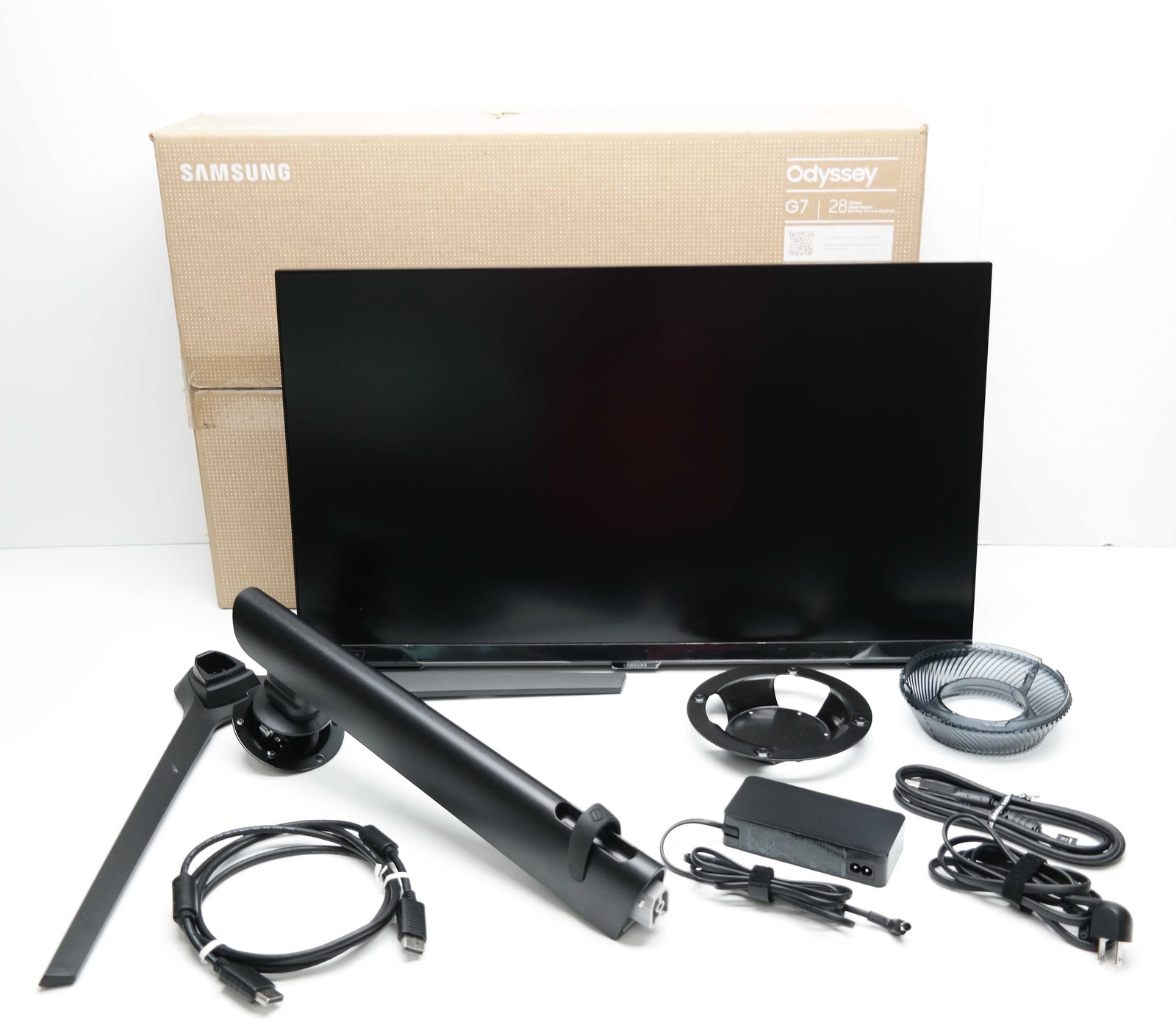 Samsung Odyssey G7 28” 4K UHD Gaming Monitor LS28BG702ENXGO