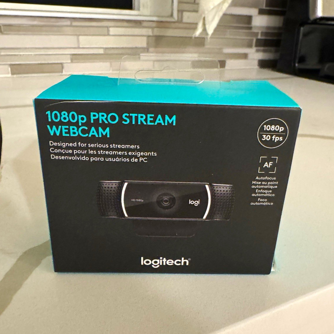 Logitech Pro Stream Webcam 1080p High Definition HD 30 fps Autofocus