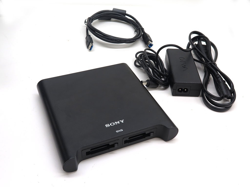 Sony SBAC-UT100 dual SxS Pro Pro+ memory card reader Thunderbolt & USB 3.0 US30