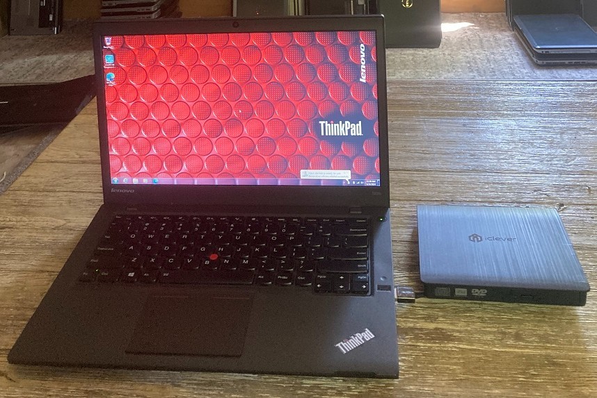 Thin 14.1" Lenovo T431s Laptop Windows 7 Pro i5 2ghz 8gb 250gb DVDRW BLit Kboard