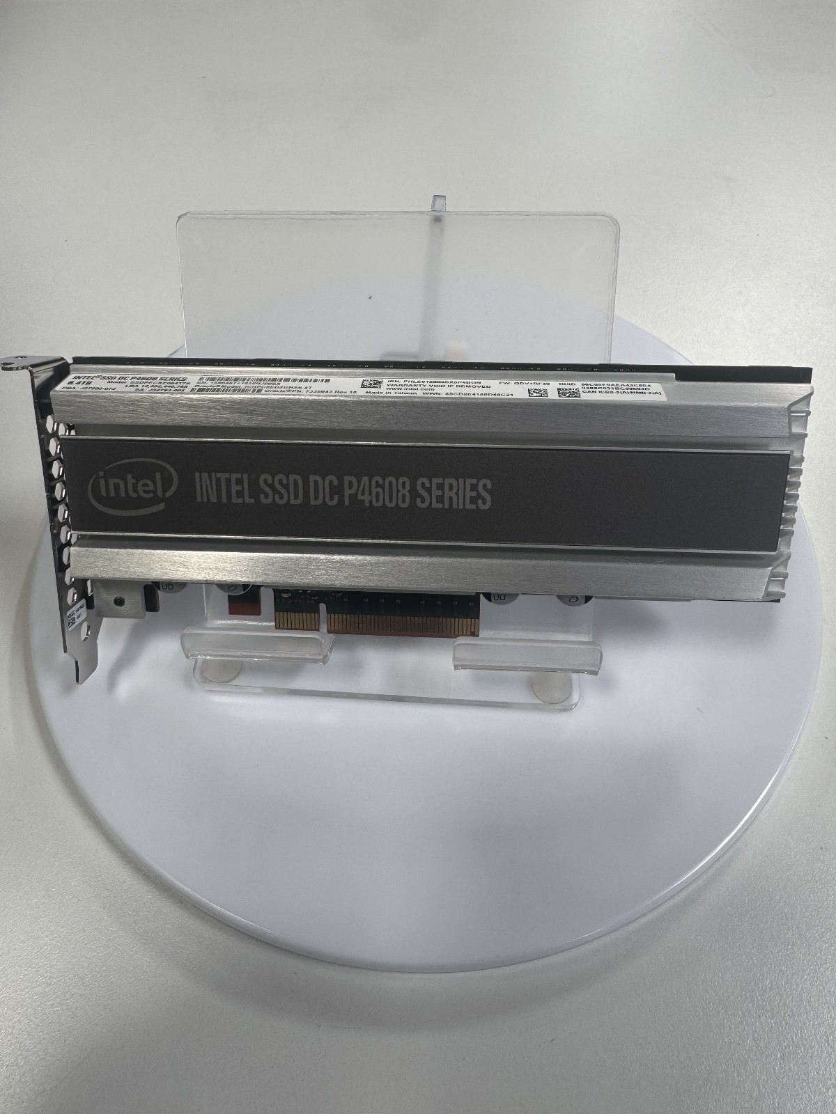 Intel DC P4608 Series 6.4TB PCIe NVMe SSD--SSDPECKE064T7S