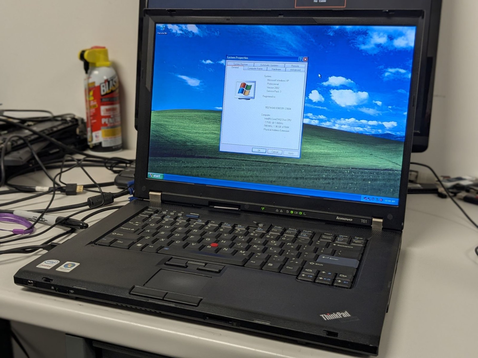 Lenovo ThinkPad T61 Laptop 2GB RAM 320GB HDD Windows XP Vintage NEW BATTERY