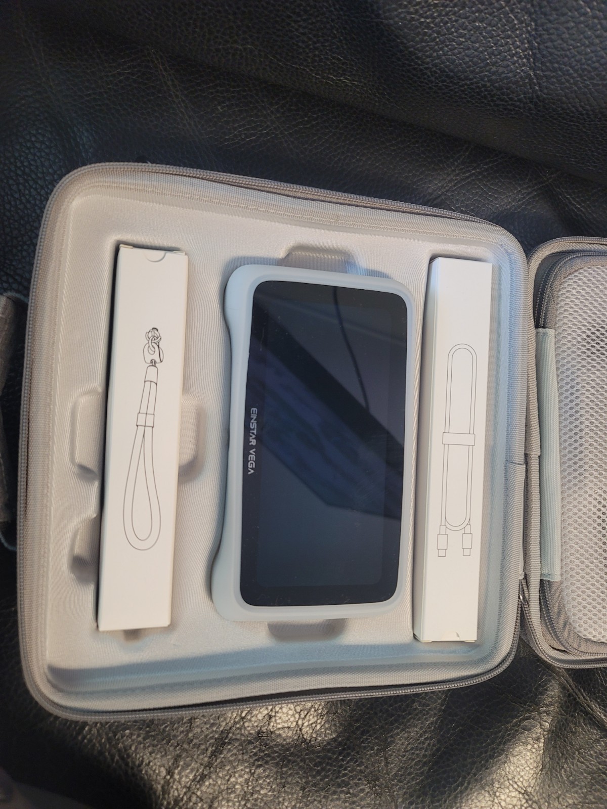 Einstar VEGA Handheld Wireless 3D Scanner 6.4 inch 2K AMOLED Build-in Computing