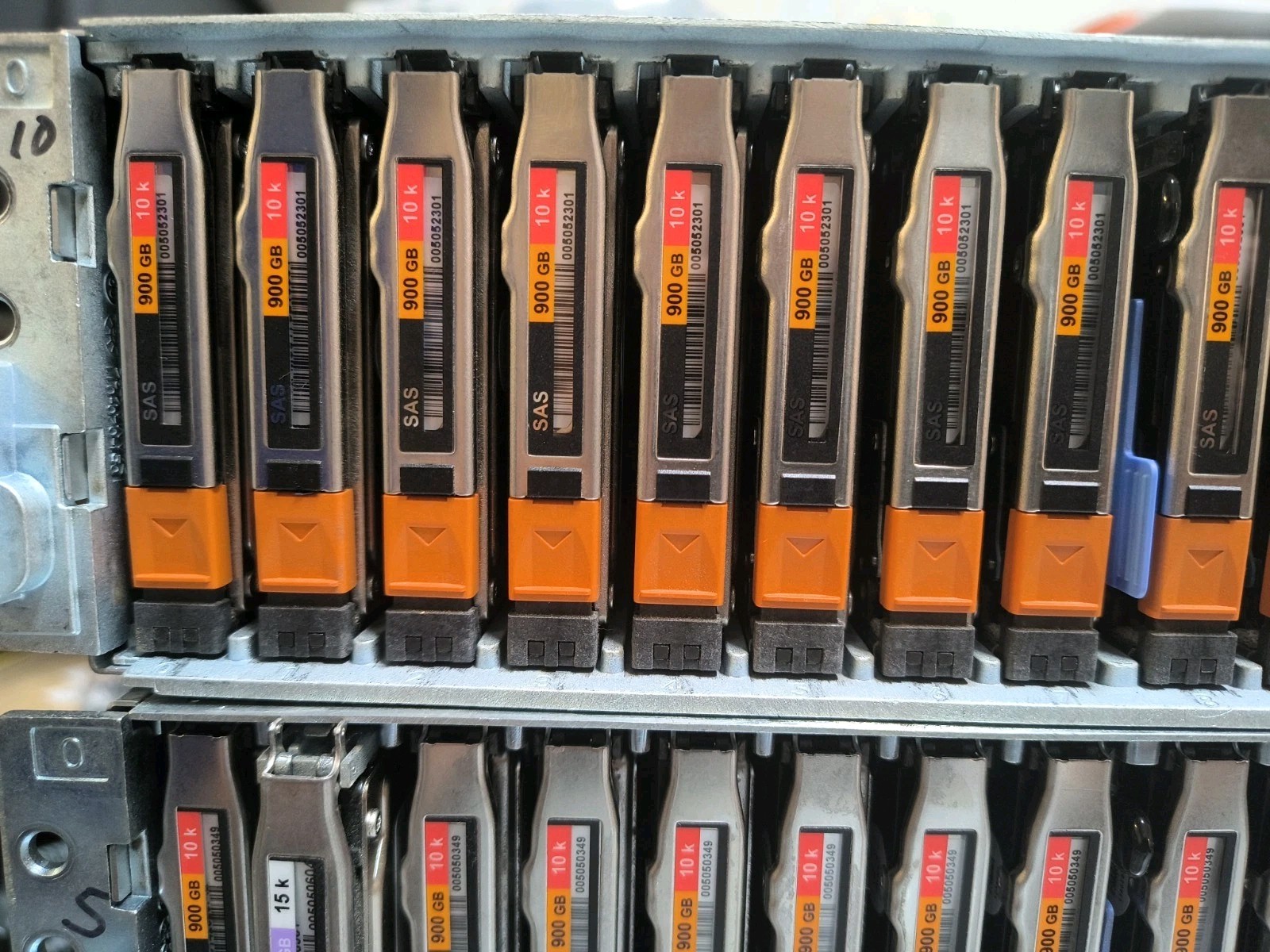 EMC 005052301 900GB 10K 6Gbps 2.5" SAS HDD VX-2S10-900 V4-2S10-900 V6-2S10-900