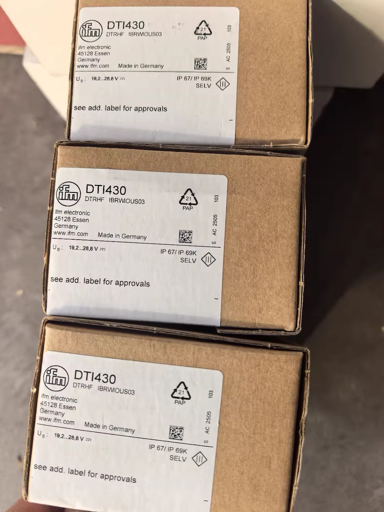 1 Pcs Brand New IFM DT1430 Read/Write Head Spot Goods Fast shipping DHL/Fedex