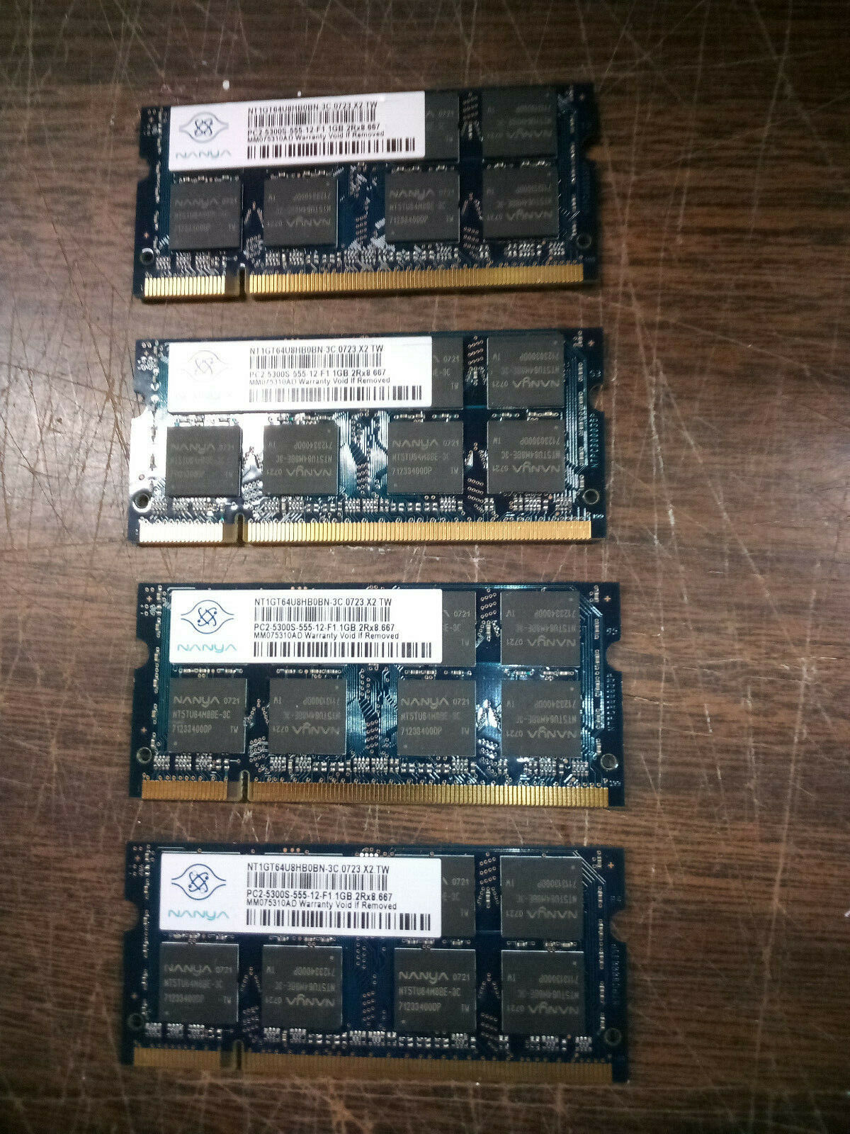 Nanya 4GB (4x1GB) 2Rx8 PC2-5300S DDR2 SODIMM Laptop RAM / MEMORY
