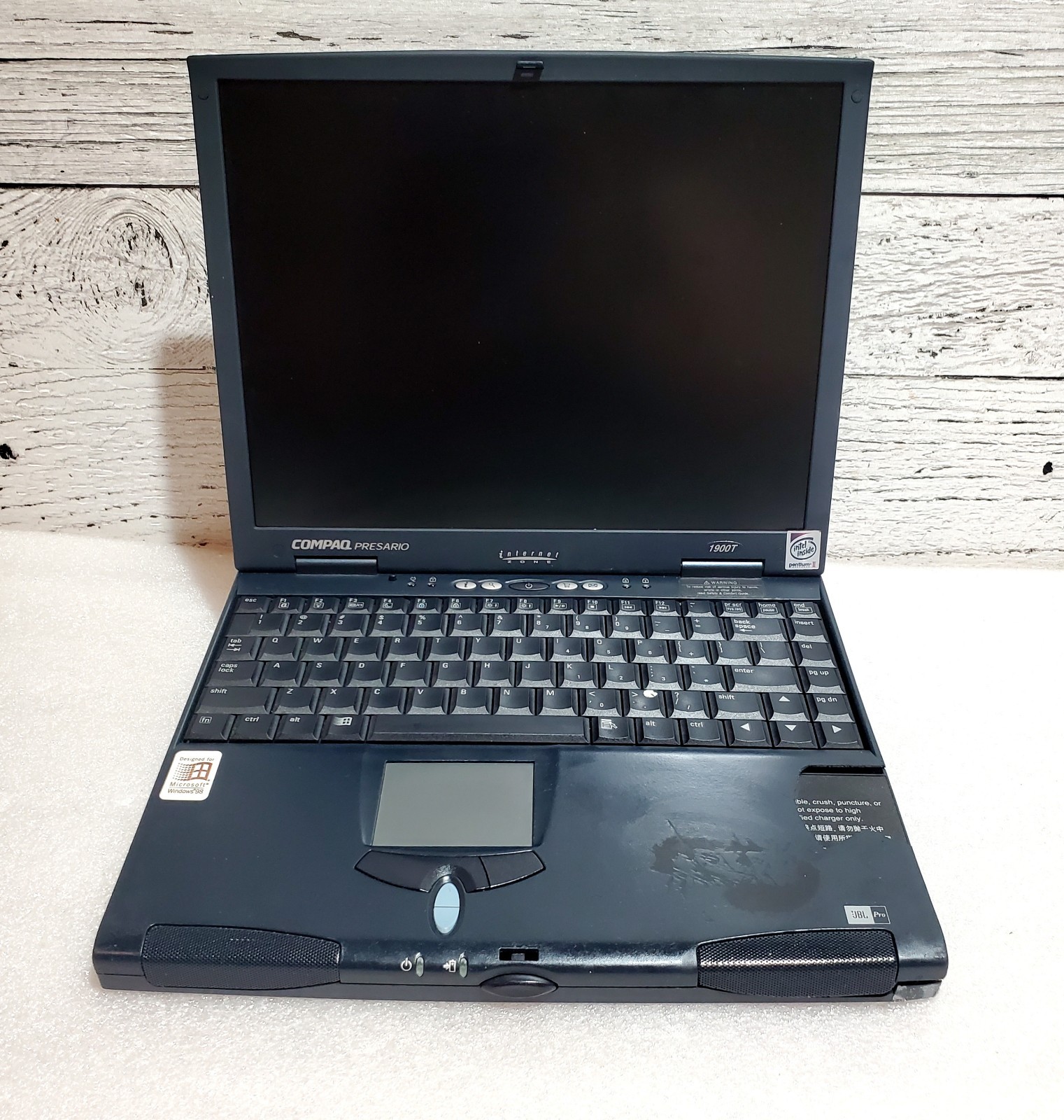 Compaq Presario 1900 Retro Vintage Retro Laptop - Untested for Parts/Repair 