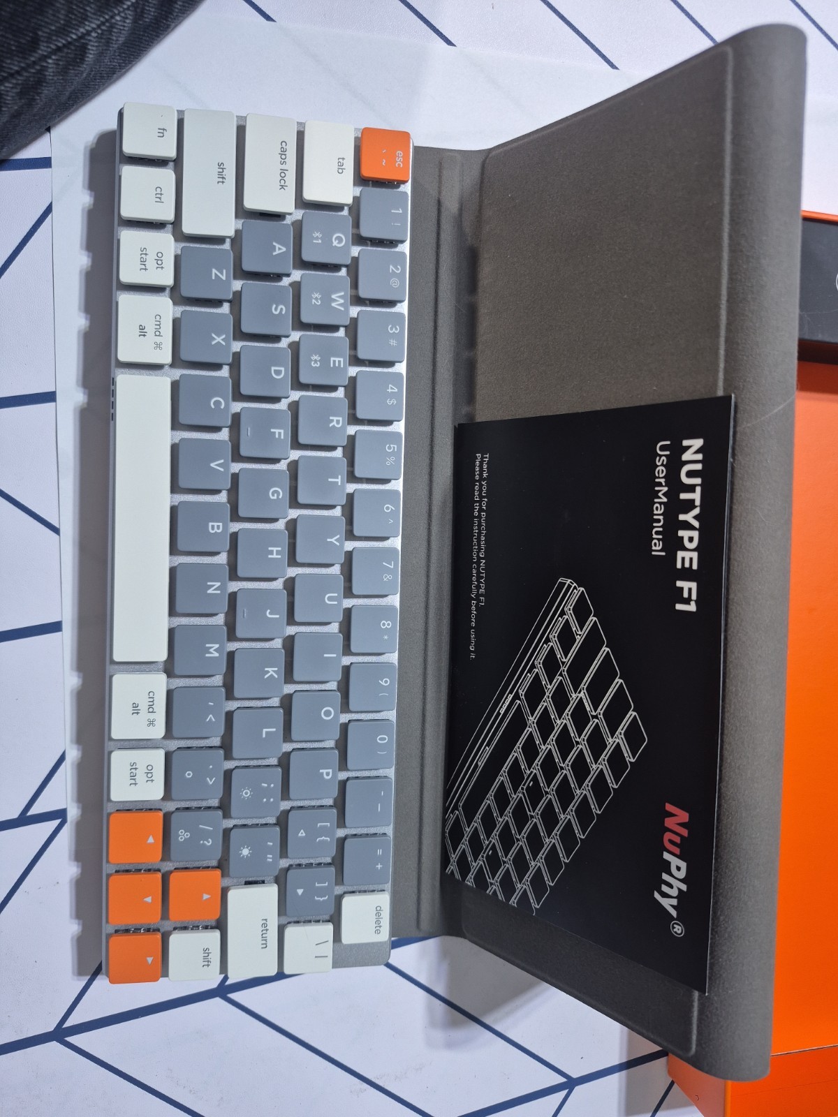 NuPhy NUTYPE F1 64 Keys, MK-00 Bluetooth White Mechanical Keyboard w/ Hard Case