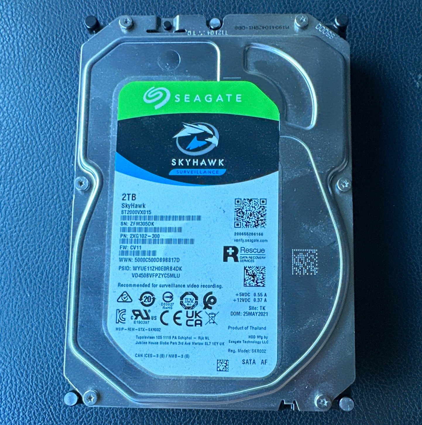 Seagate SkyHawk ST2000VX015 2TB 3.5in SATA Internal HDD 5900RPM 256MB