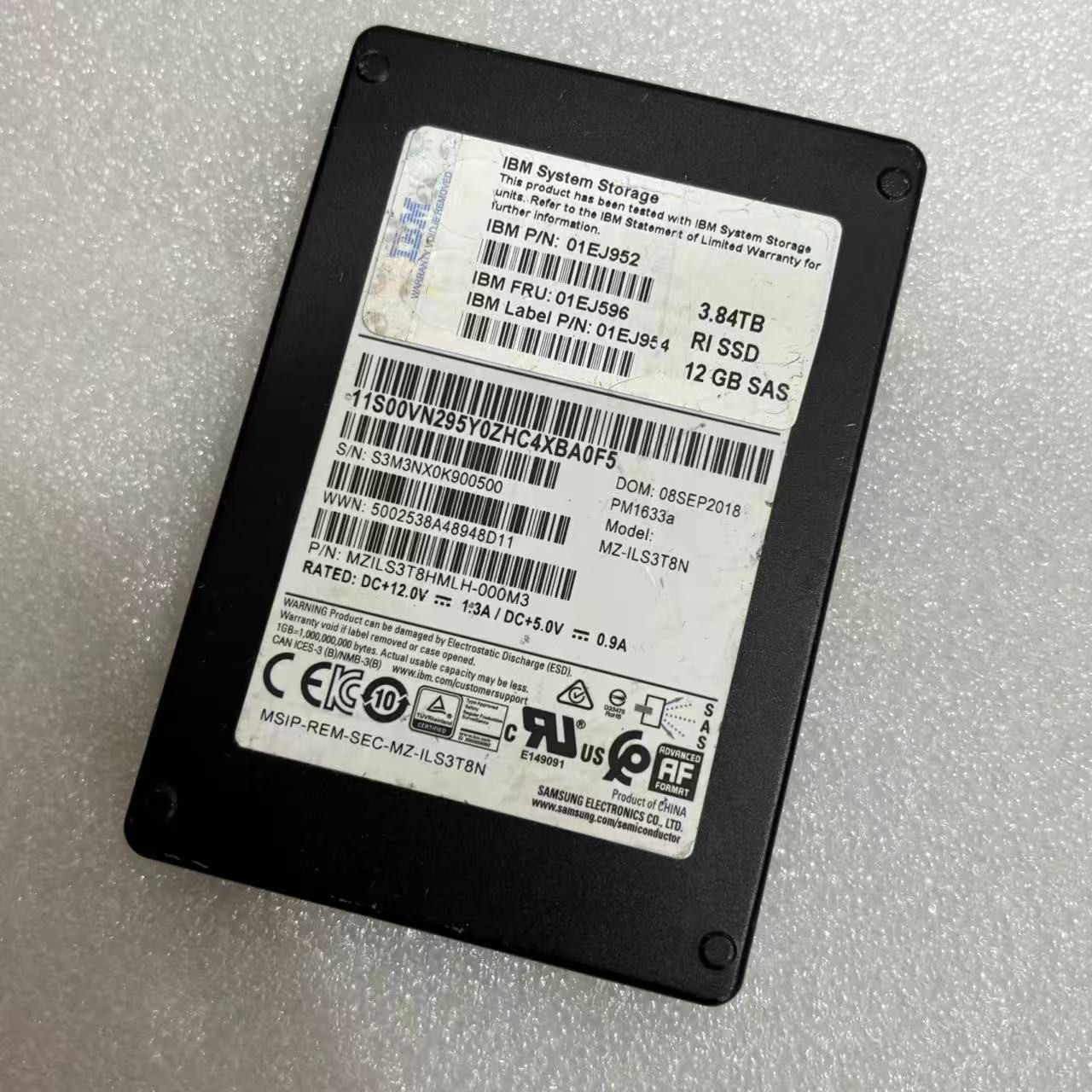 IBM 01EJ596 01EJ952 01EJ954 MZILS3T8HMLH-000M3 PM1633a 3.84TB SAS 12GB SSD