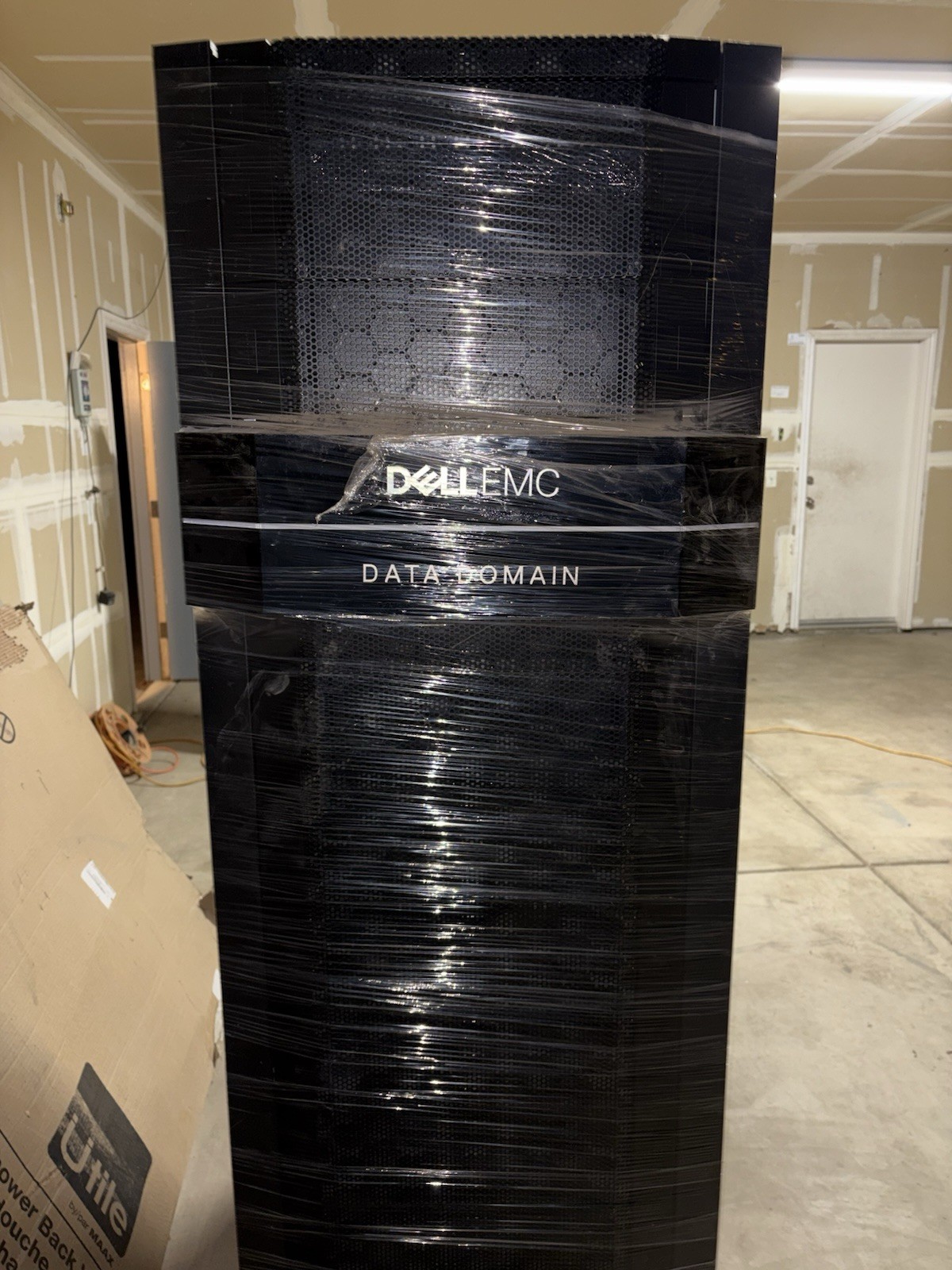 Dell EMC Data Domain Enterprise Tower Server Appliance