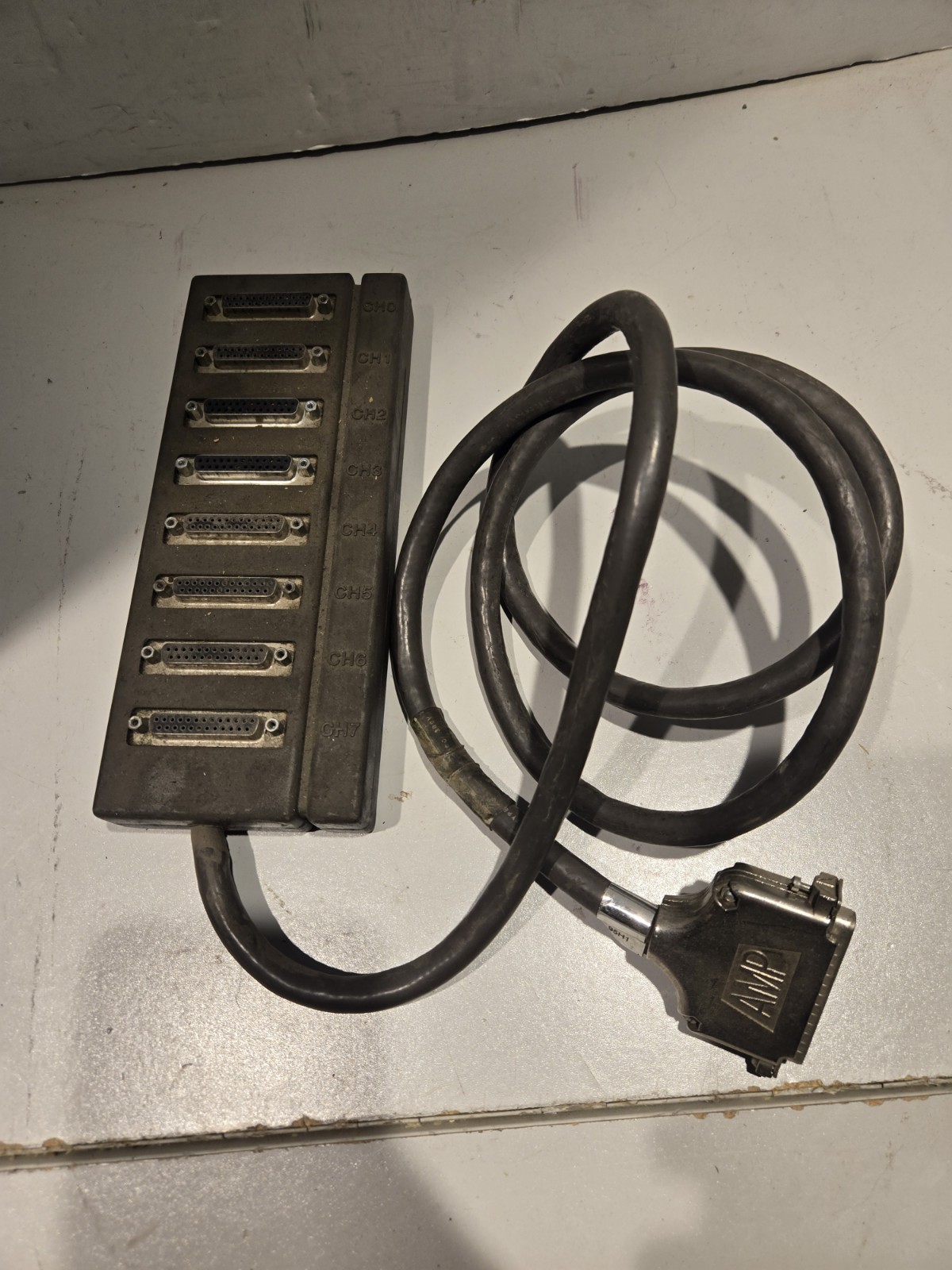 AMP 8 PORT VINTAGE COMPUTER CABLE