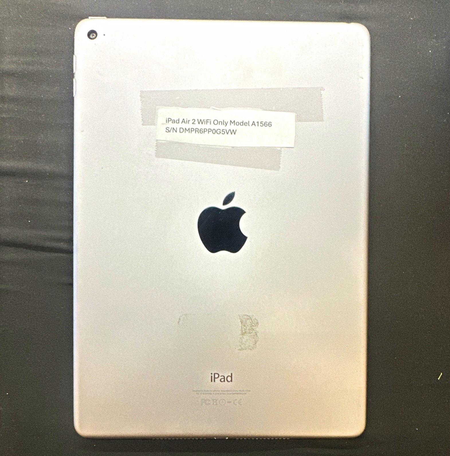 Apple iPad Air Series iPad Air 2 10.1in 64GB Wi‑Fi Silver Tablet A1566