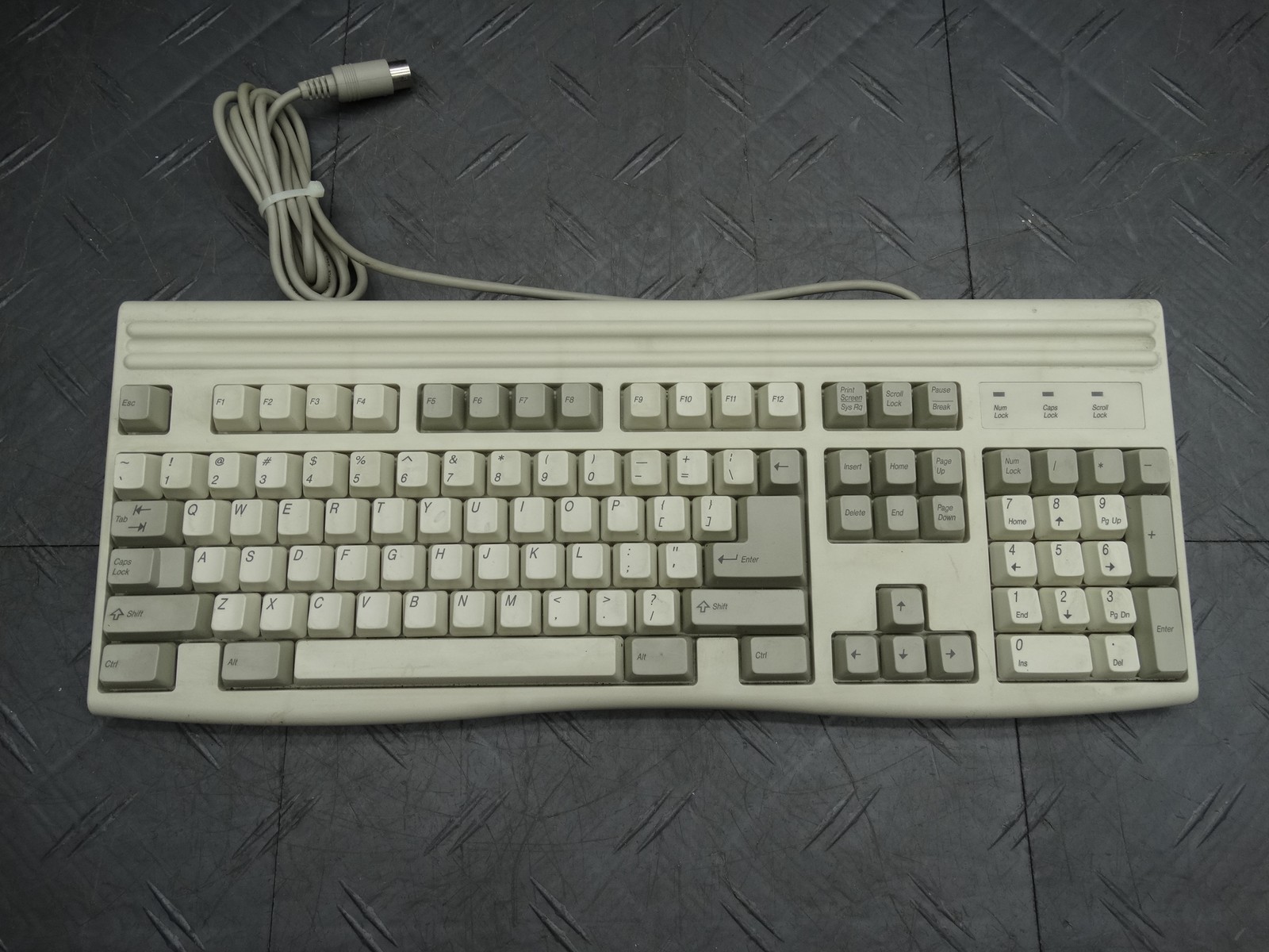 Mitsumi Model: KPQ-E99ZC-12 - Vintage Keyboard: 5-Pin DIN