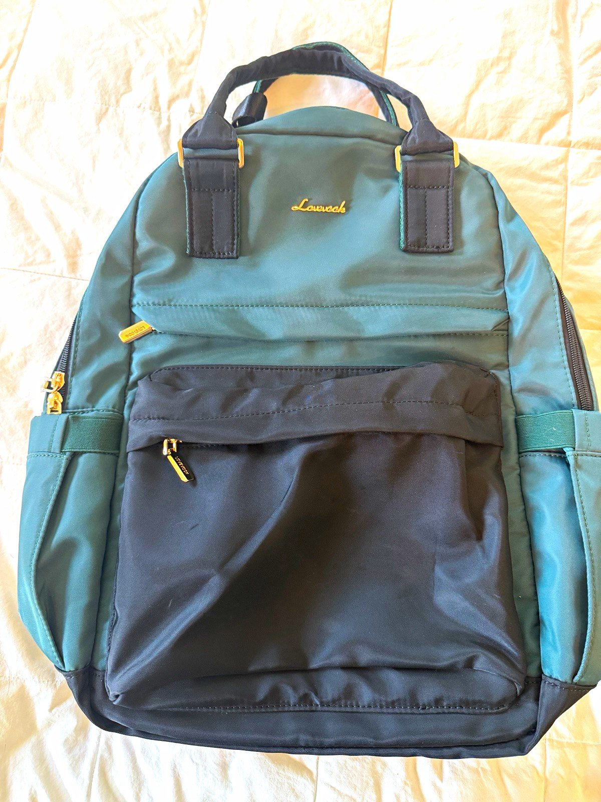Lovevook 15 in Laptop Backpack w/ Built-In USB Port, Padded, Green/Black