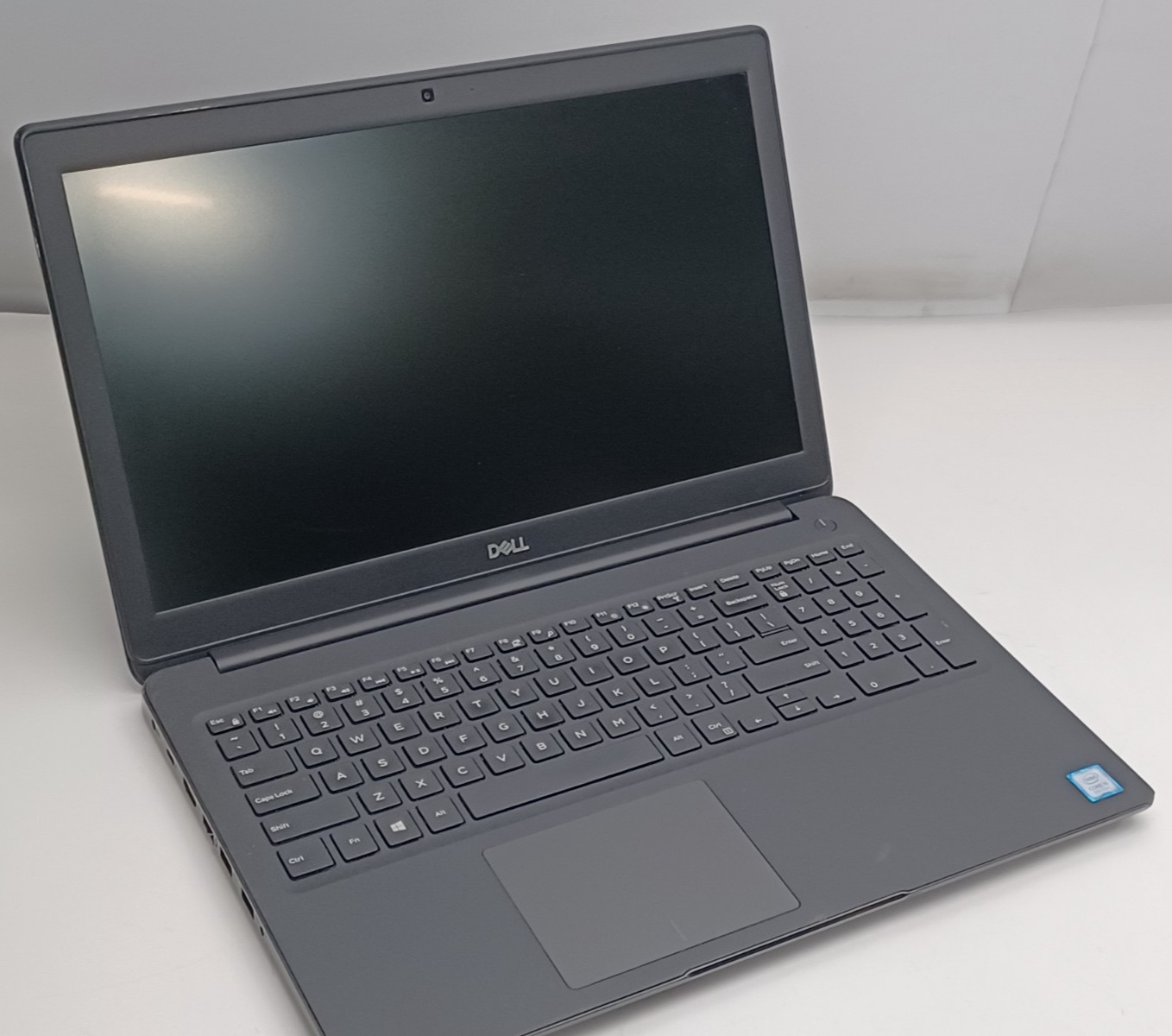 Dell latitude 3500 No RAM No Storage i5-8250U Dead For Parts or Repair