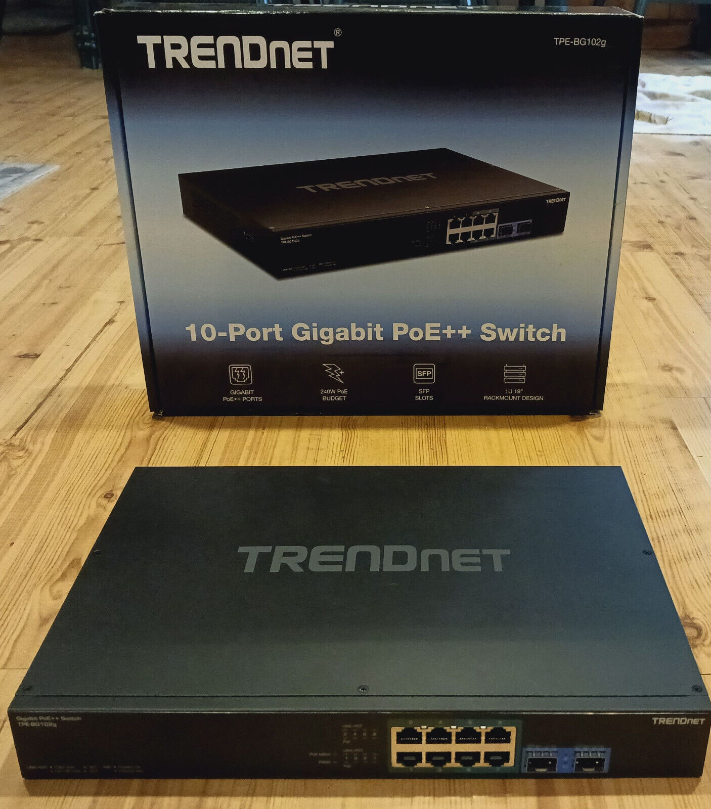 Trendnet TPE-BG102g 10-port Gigabit PoE++ Switch, rackmount kit, TAA-Compliant