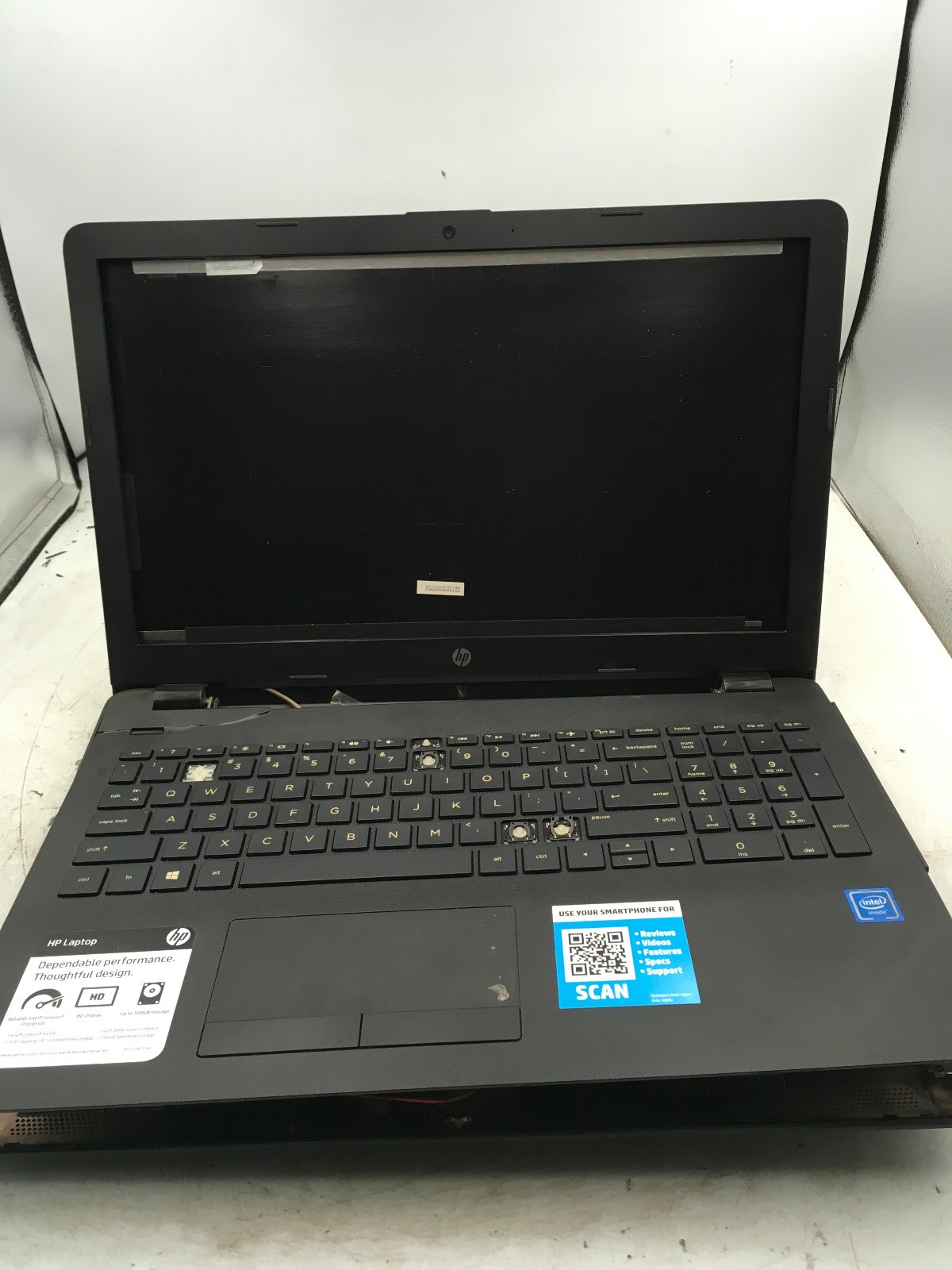 HP 15 BS212WM - FOR PARTS/DAMAGED CASE - INTEL CELERON N4000 - NO RAM -READ-BB