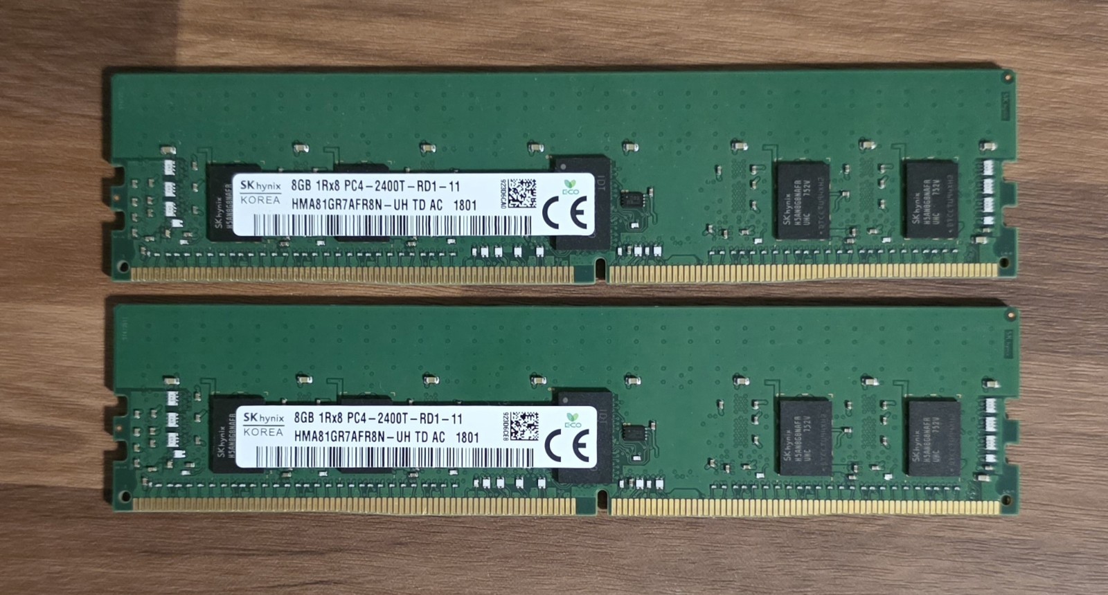 SK hynix 8GB DDR4-2400 PC4-2400T-RD1-11  ECC RDIMM