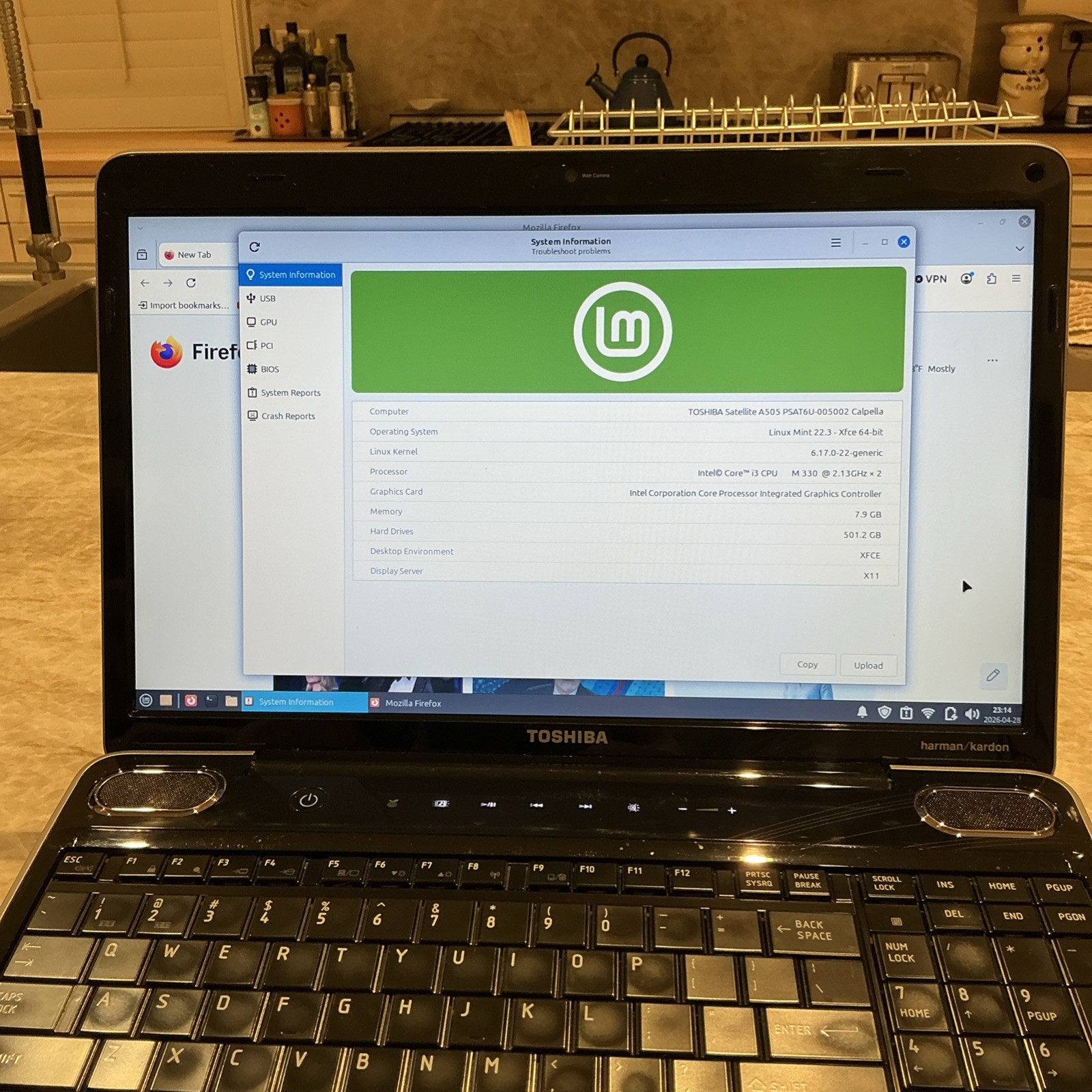 TOSHIBA SATELLITE A505-S6005 i3 M330 16" screen 8G RAM 500G HDD tested working