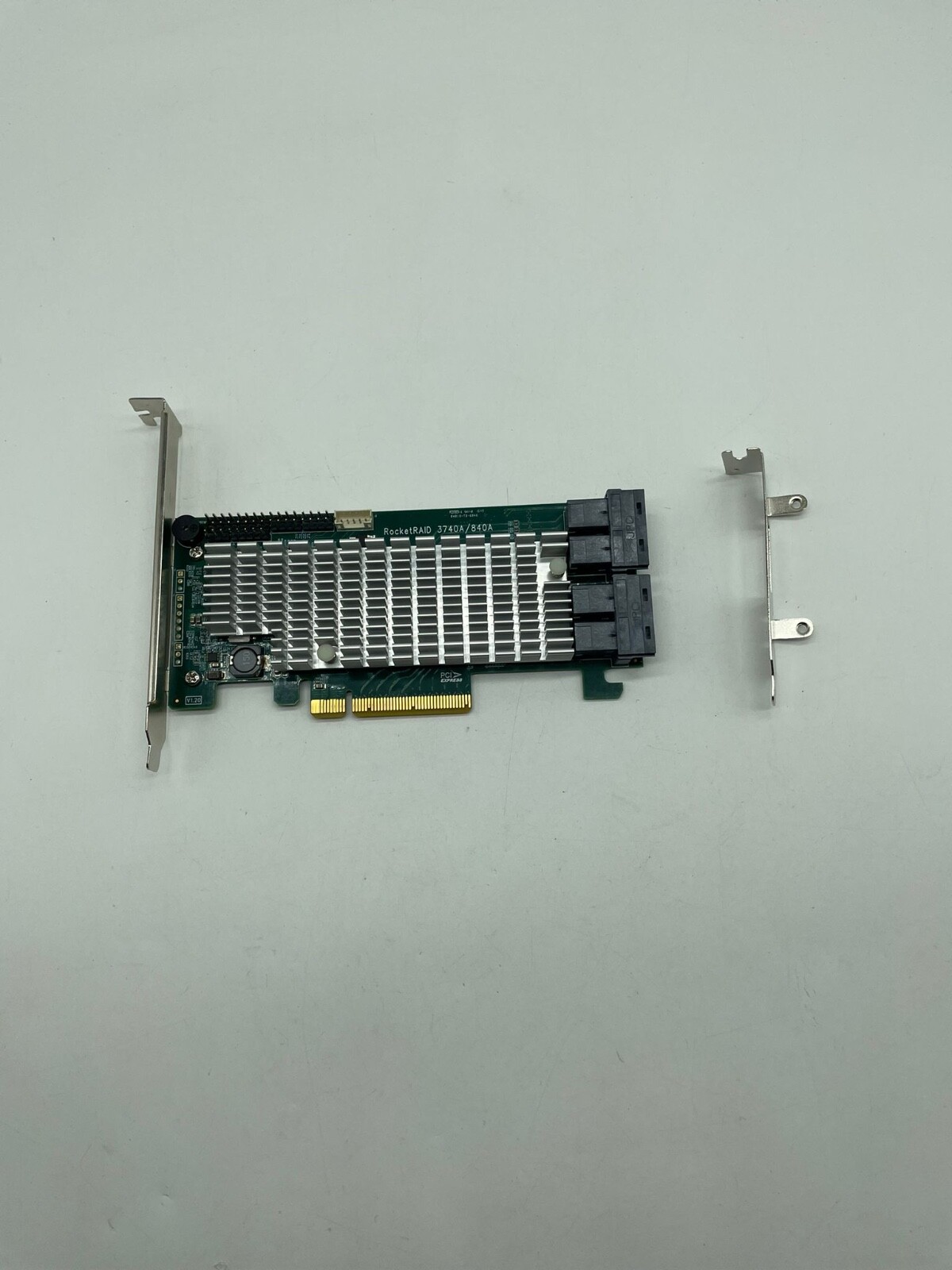HighPoint RocketRAID 840A Pcie 3.0 x8 6Gb/s Sata Raid Host Bus Adapter