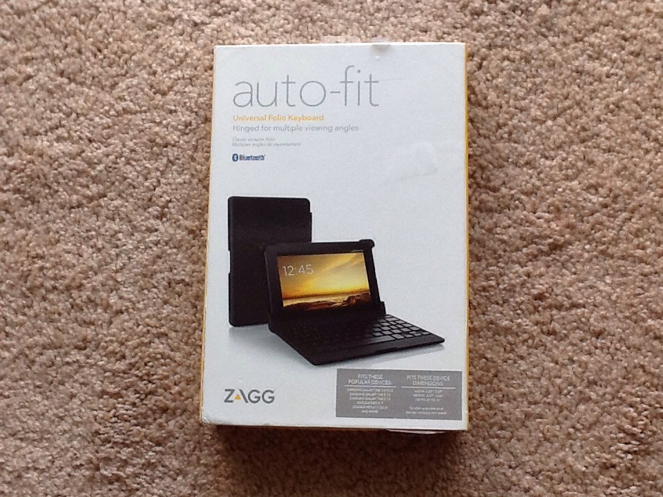 Zagg auto fit universal folio keyboard with bluetooth
