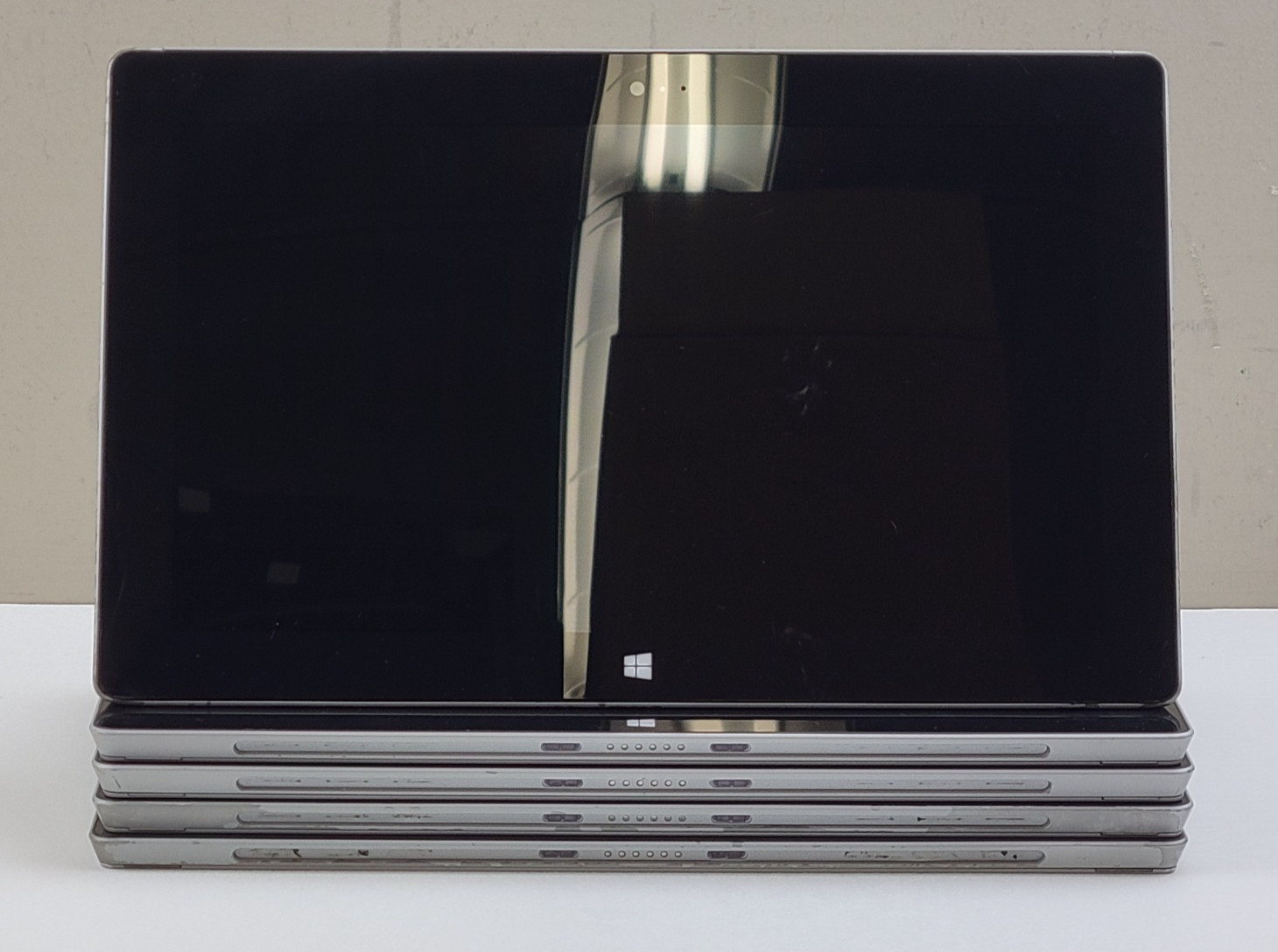 (5x) Microsoft Surface RT 2 (1572) 32GB (Wi-Fi) 10.6" Tablets - *PLEASE READ*