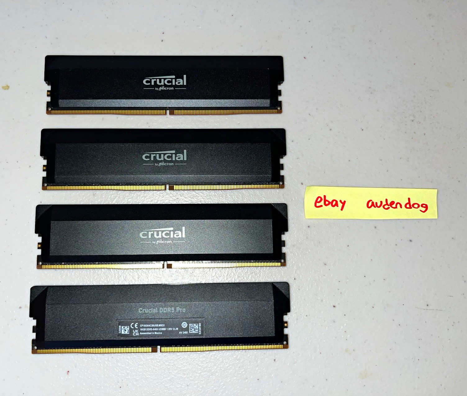 Crucial Pro 16GB DDR5 6400MHz PC5-51200 (288-Pin UDIMM Unbuffered)