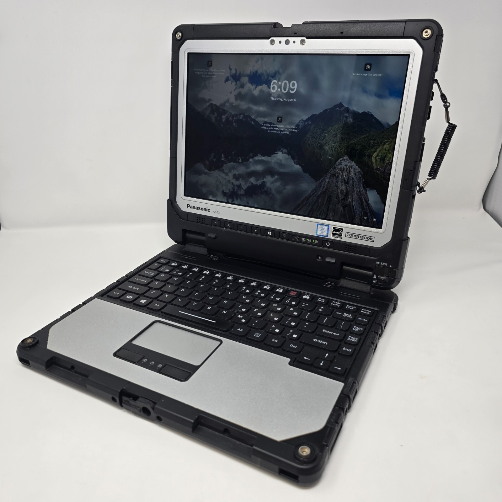 Panasonic Toughbook CF-33 Core i5 7300U 2.4GHz 8GB 128GB SSD Win 11 Pro - V Good