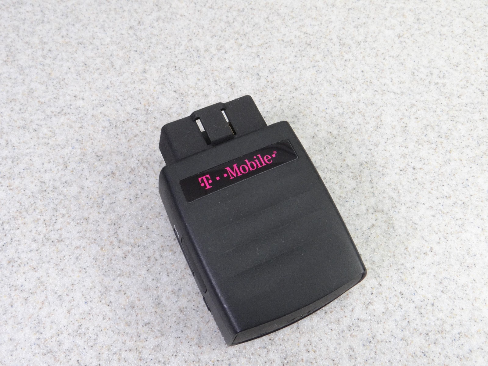 T-Mobile Z6200 Wi-Fi Hotspot Modem Wireless 802.11b/n Black Car Auxiliary SIM
