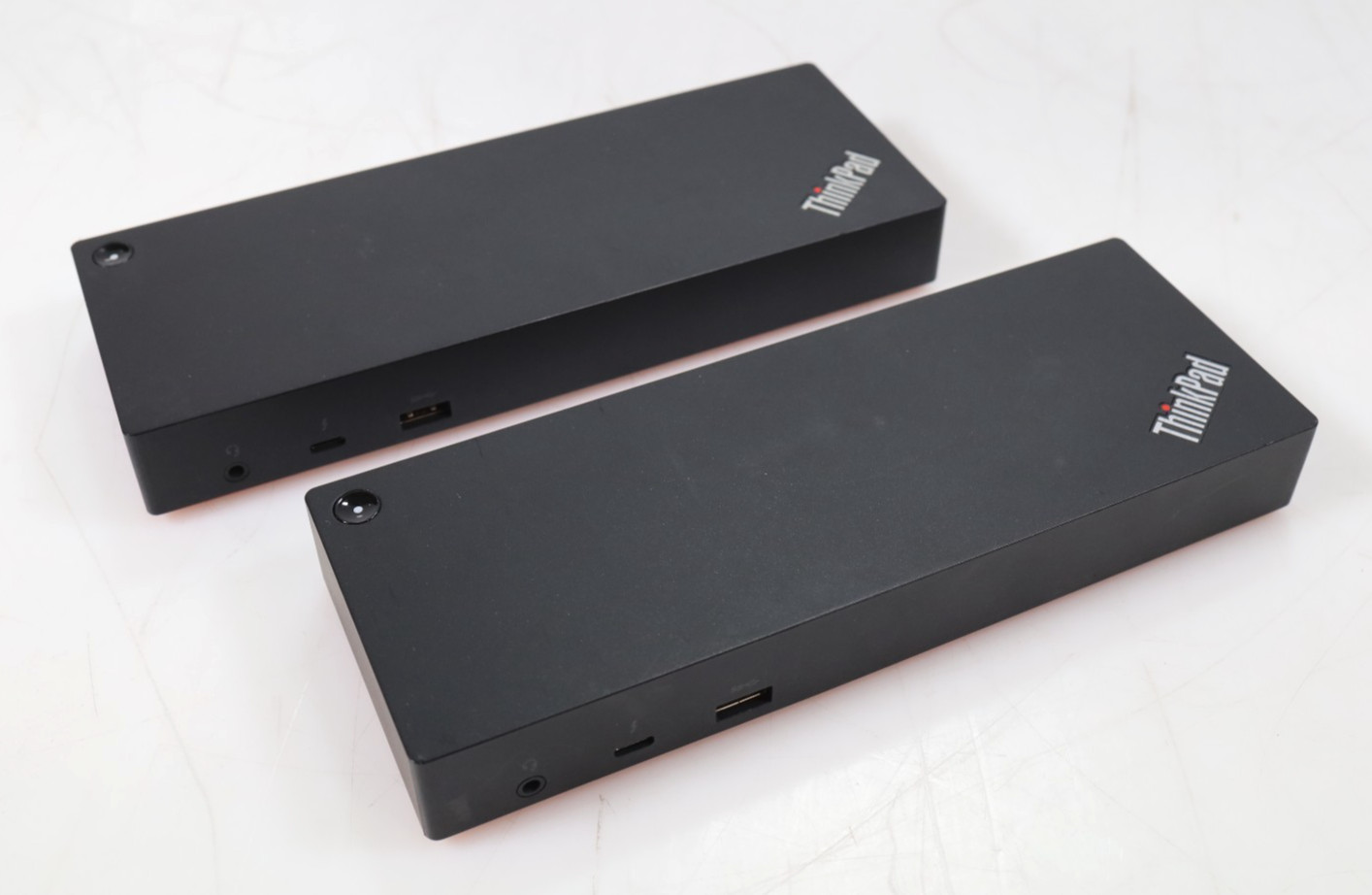 Lot 2x Lenovo ThinkPad Thunderbolt 3 Dock 40AC USB-C Dual 4K No AC Adapter