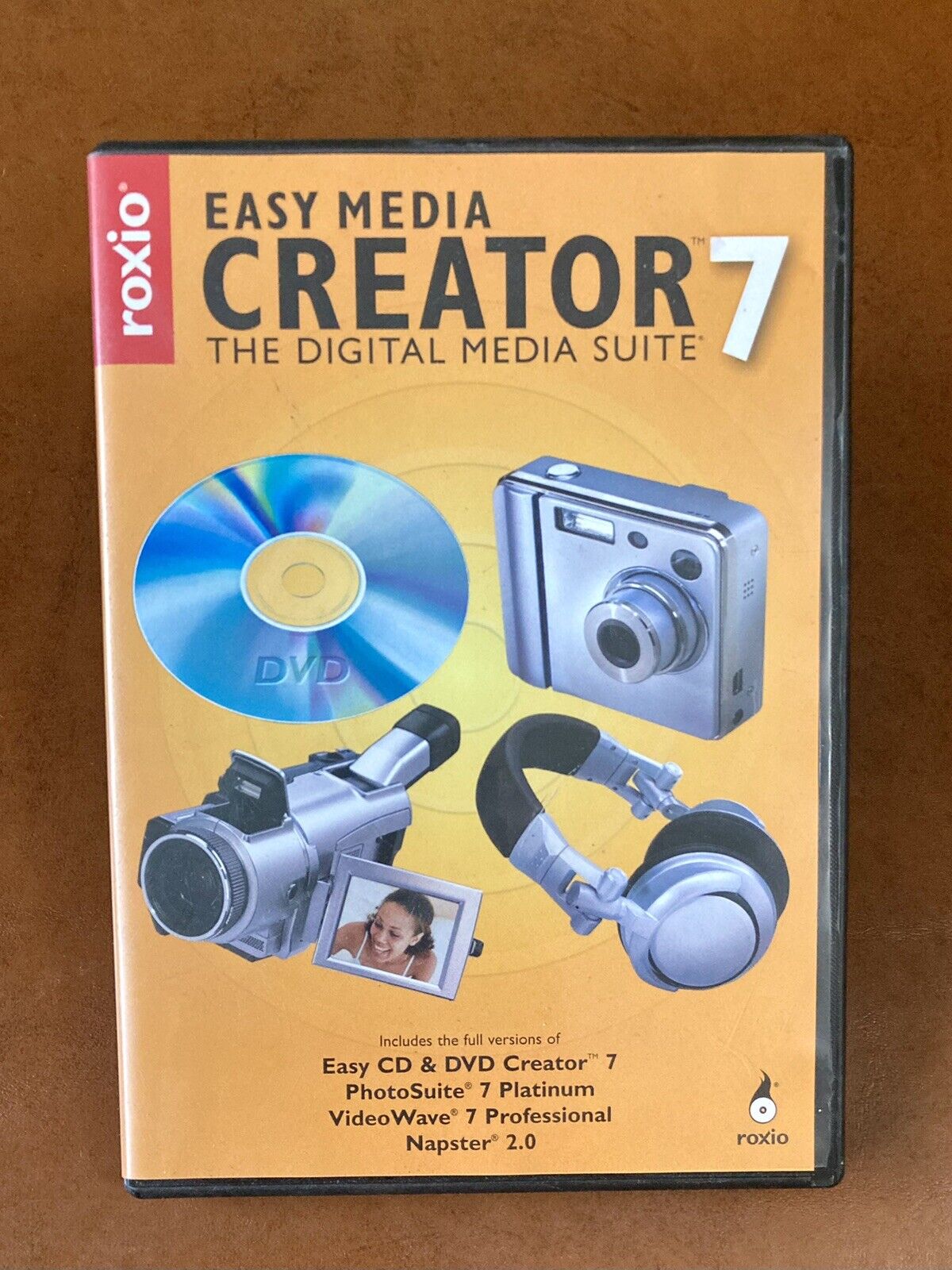 ROXIO Easy Media Creator 7-PC Digital Media CD/DVD  PhotoSuite VideoWave Napster