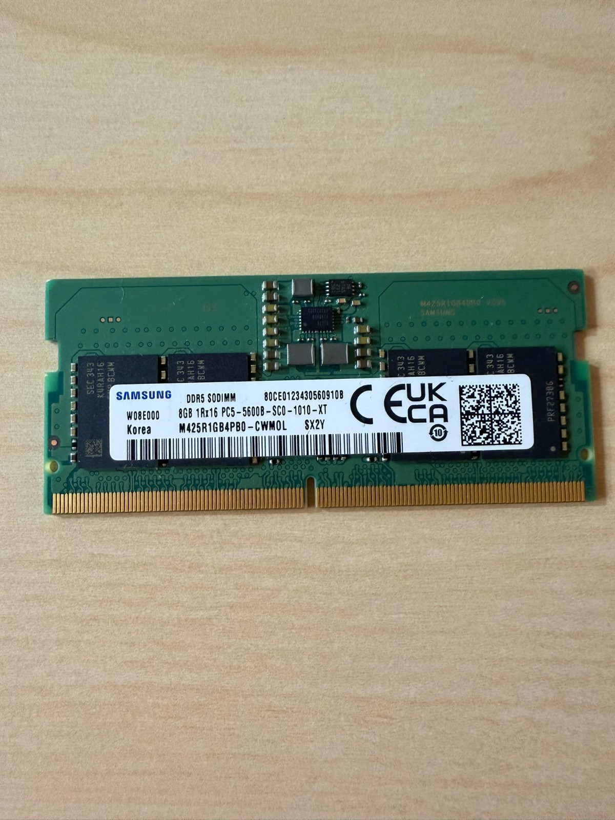 Samsung M425R1GB4PBO-CWMOL 8GB DDR5 262-pin Memory Module for Laptop