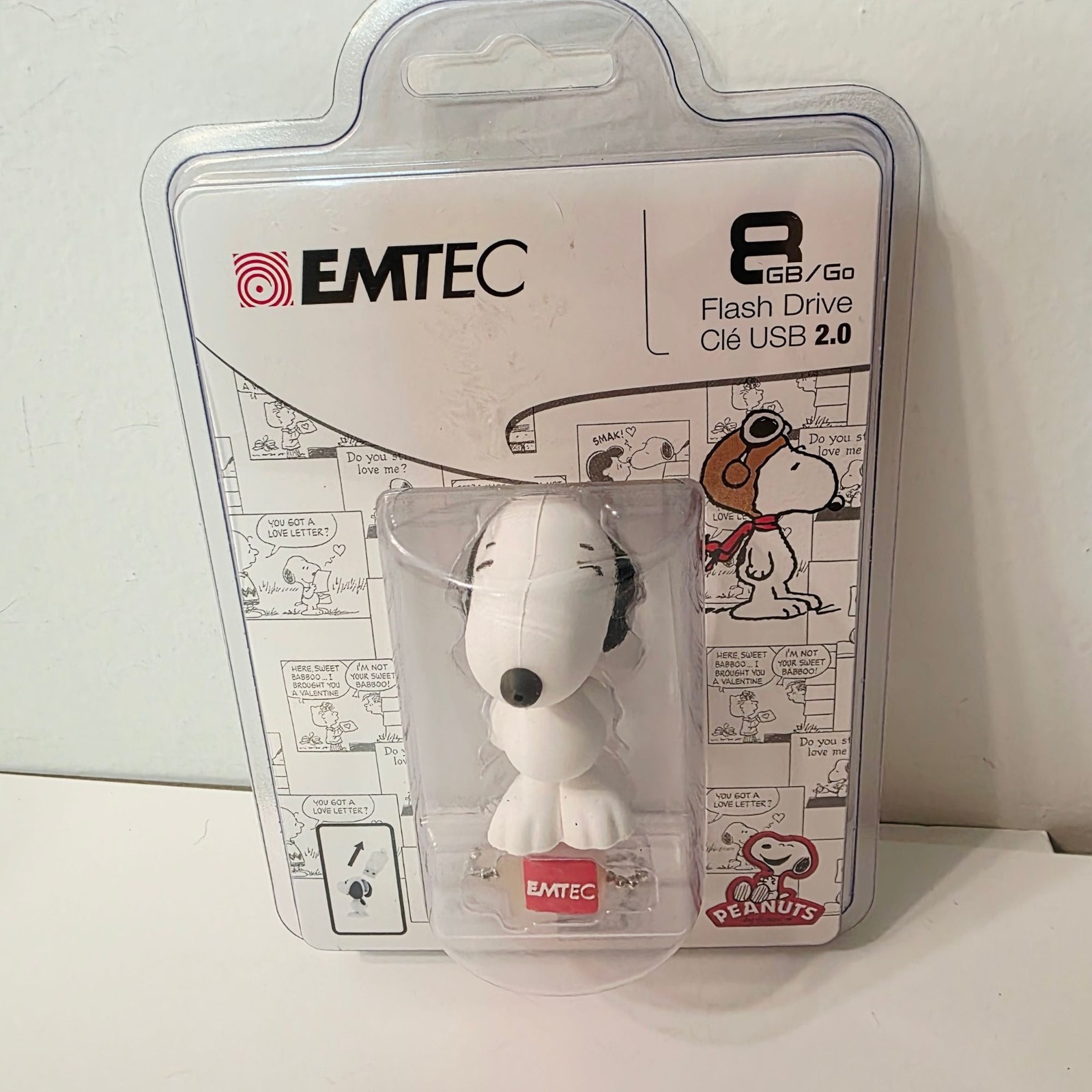 Emtec Peanuts Snoopy 8GB USB 2.0 Flash Drive 