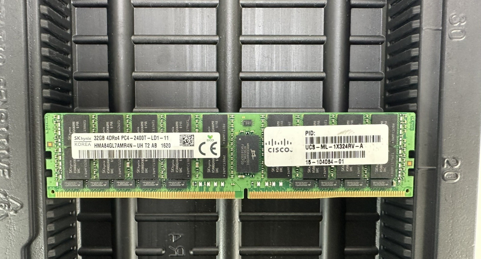 1x Cisco Hynix 32GB 4DRX4 PC4-2400T-L ECC Quad Rank Server Memory RAM LRDIMM