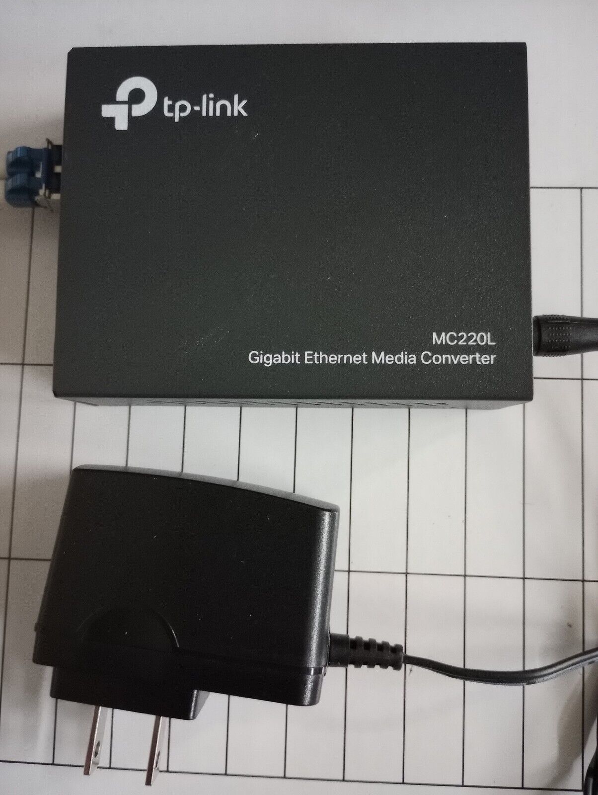 TP-Link MC220L Gigabit Ethernet Media Converter 