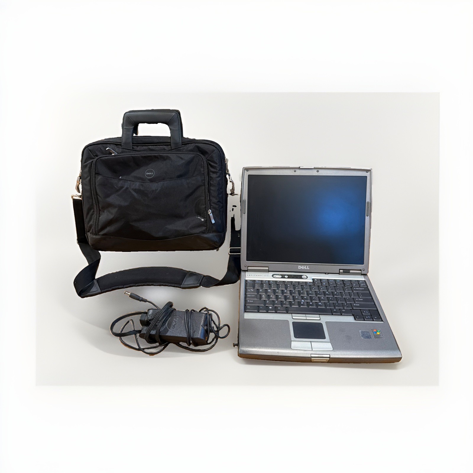 Dell Latitude D610 Intel Pentium M 2.0 GHz 2GB - No Hard Drive ~ Dell Bag Incl.