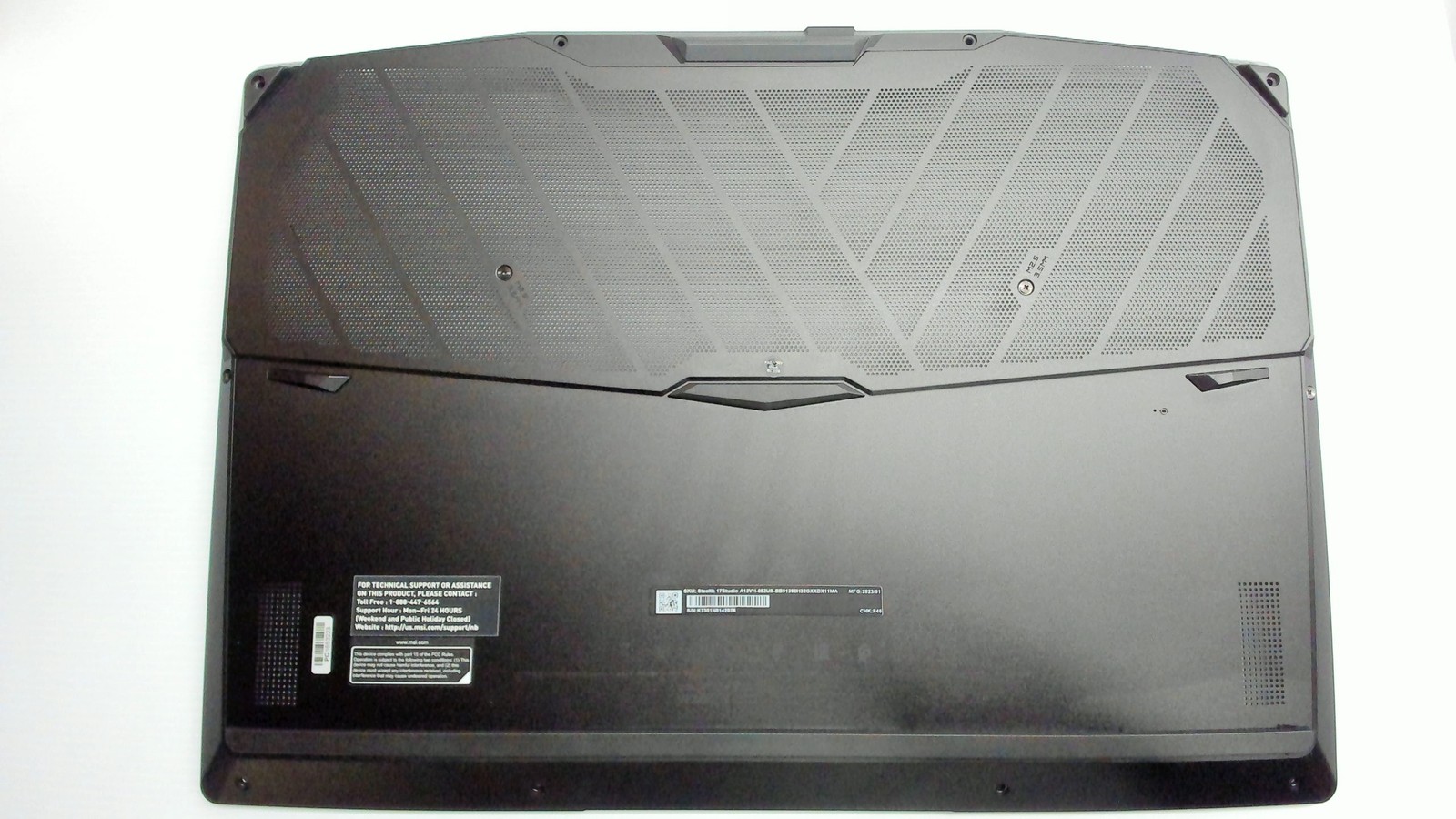 MSI Stealth 17 Studio (A13VH-008US) Lower Case - Black