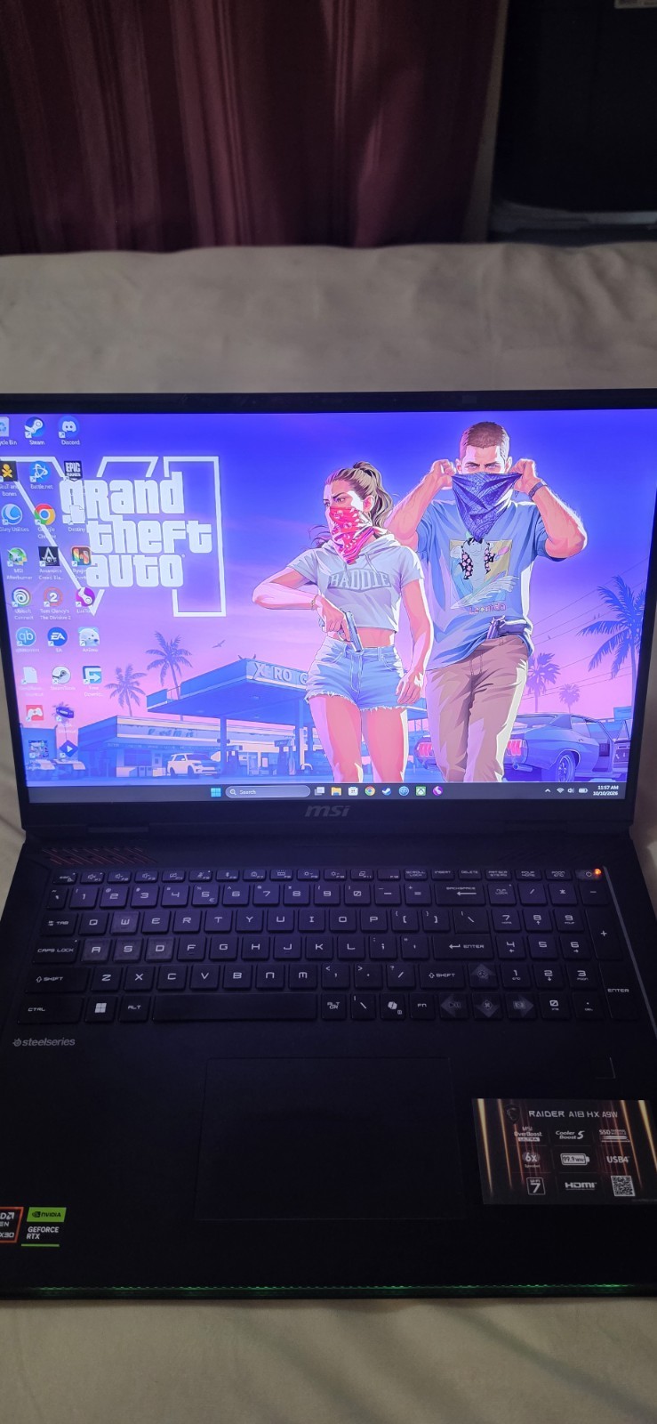 Msi Raider A18 Hx 9955HX3D RTX 5080 2tb 32gb Gaming Laptop