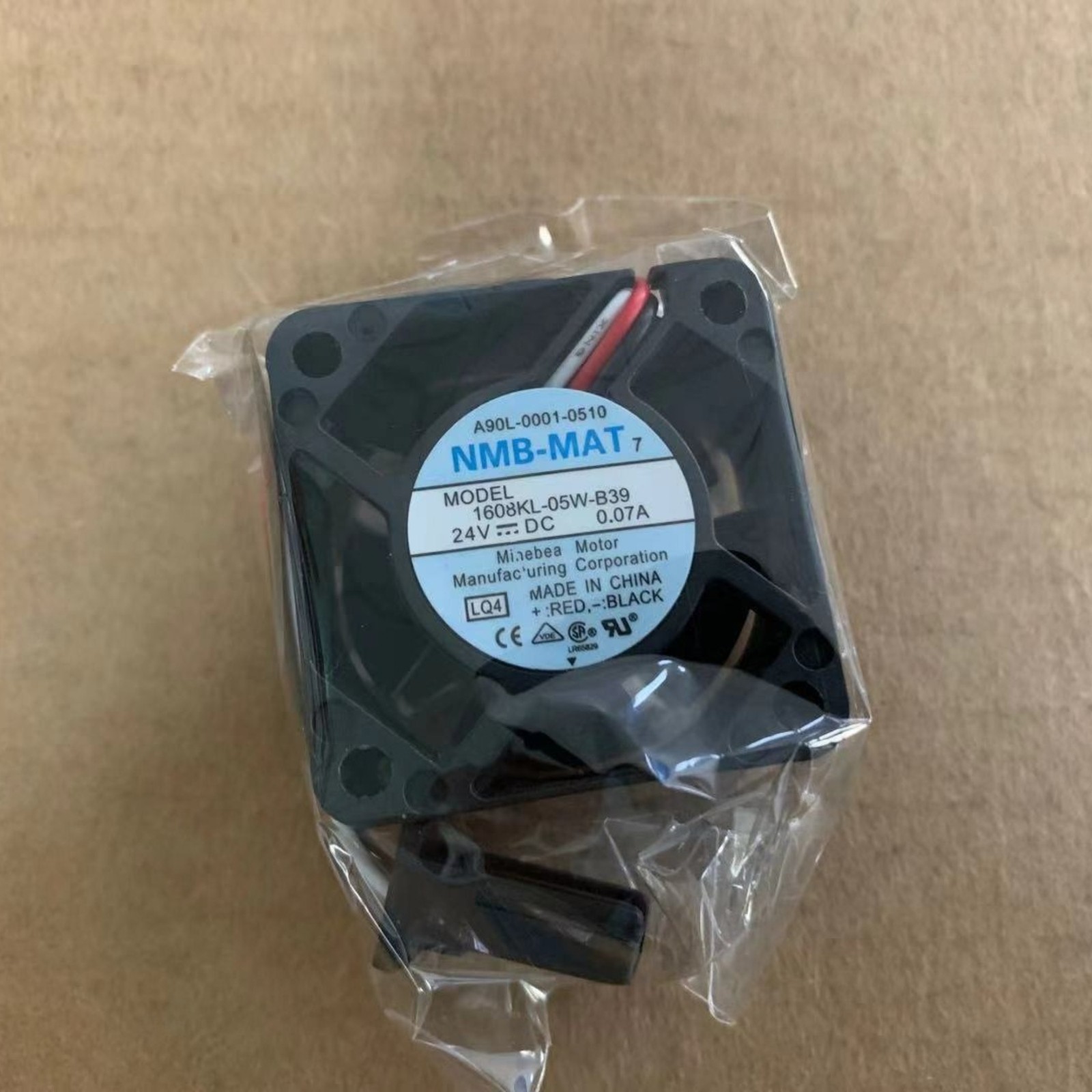 6pcs NEW NMB-MAT 1608KL-05W-B39 Cooling Fan DC 24V 0.07A 3wire 40*40*20mm